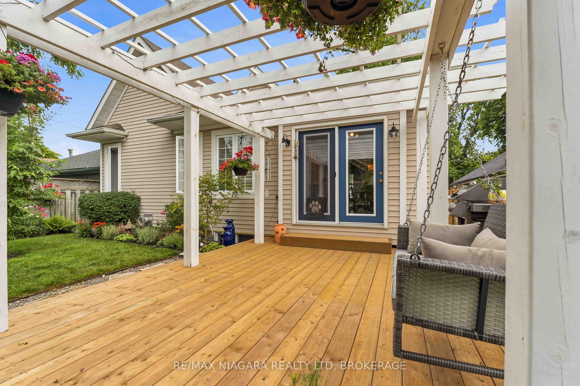 Photo 35 of 5 Graham Avenue, St. Catharines, Port Dalhousie — HOMEH