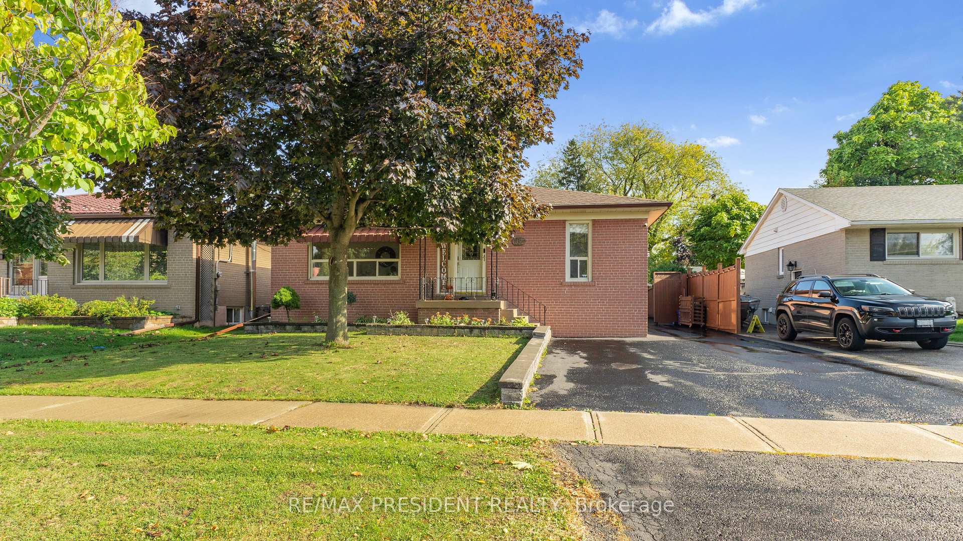 Photo 1 of 163 Prince Charles Drive, Halton Hills, Georgetown — HOMEH