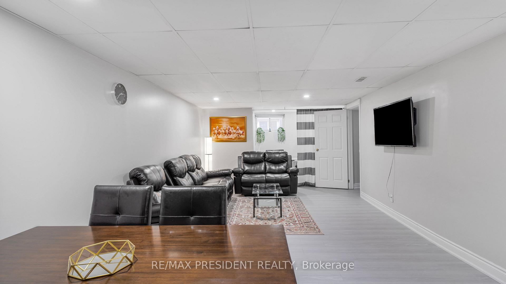 Photo 31 of 163 Prince Charles Drive, Halton Hills, Georgetown — HOMEH