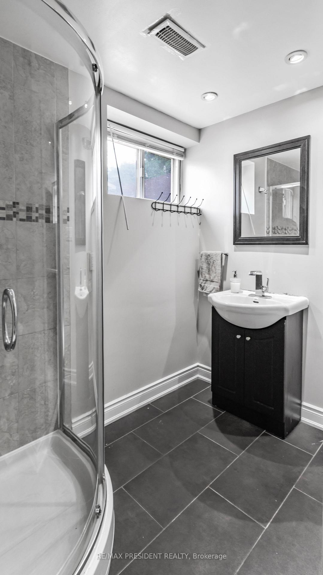 Photo 34 of 163 Prince Charles Drive, Halton Hills, Georgetown — HOMEH