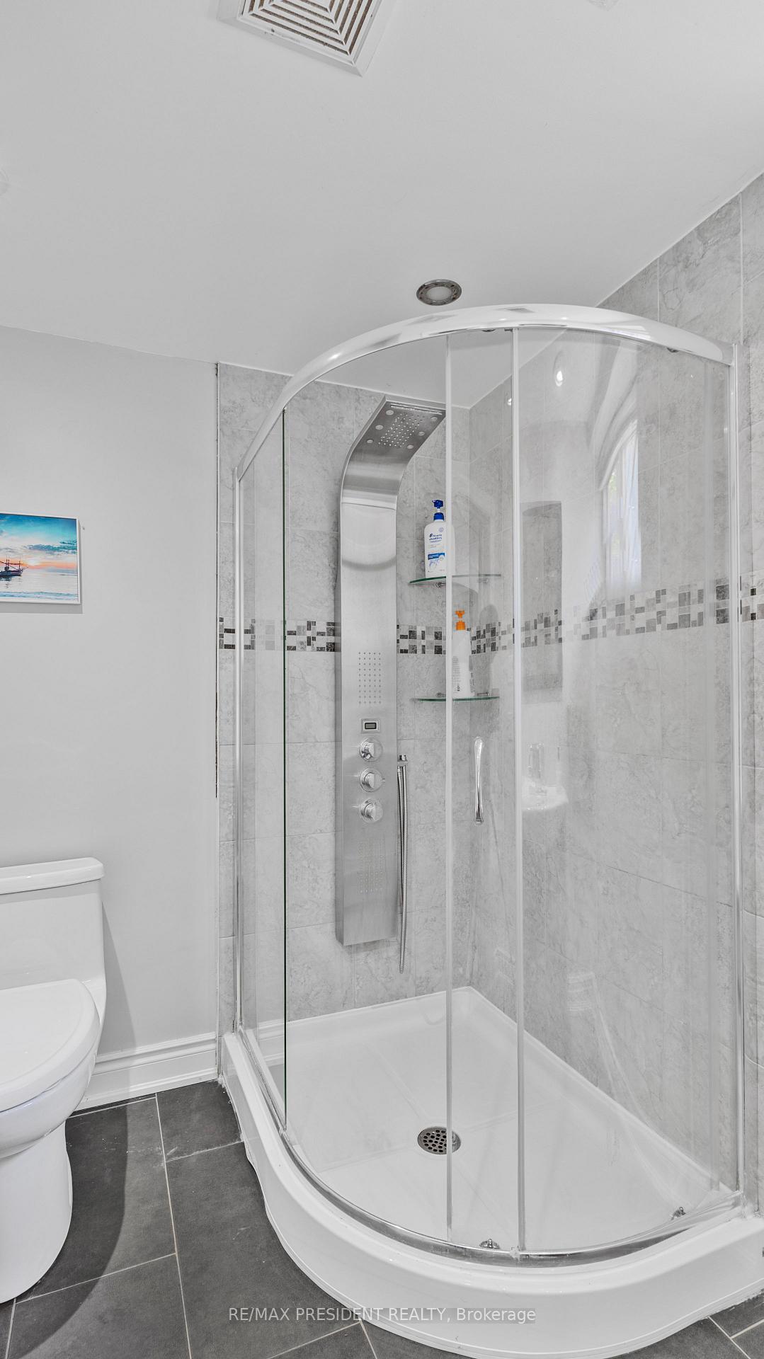 Photo 35 of 163 Prince Charles Drive, Halton Hills, Georgetown — HOMEH