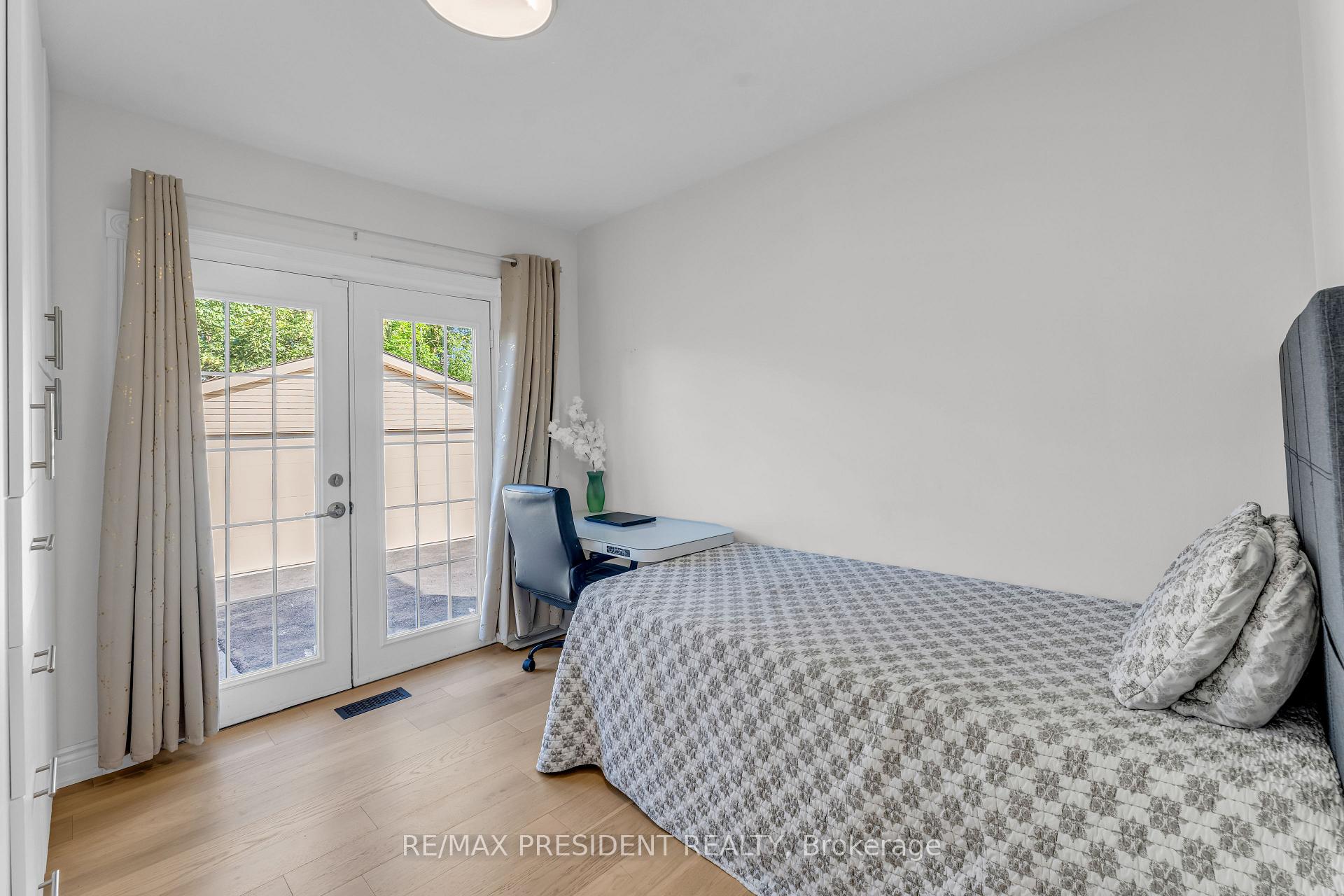 Photo 14 of 163 Prince Charles Drive, Halton Hills, Georgetown — HOMEH