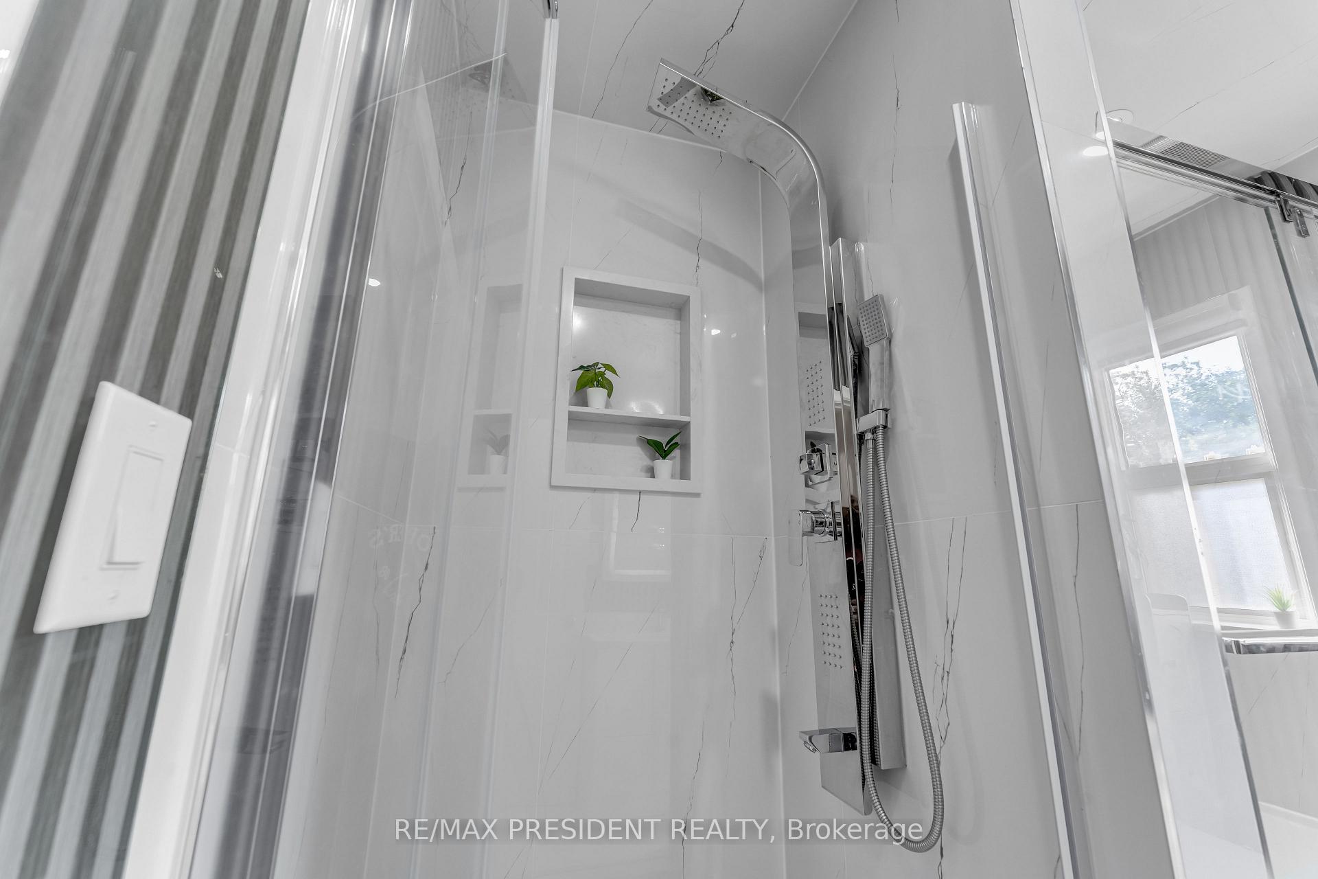 Photo 19 of 163 Prince Charles Drive, Halton Hills, Georgetown — HOMEH