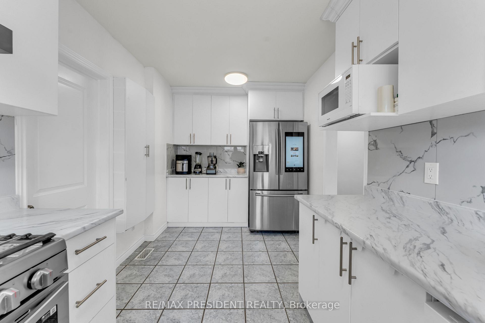 Photo 23 of 163 Prince Charles Drive, Halton Hills, Georgetown — HOMEH
