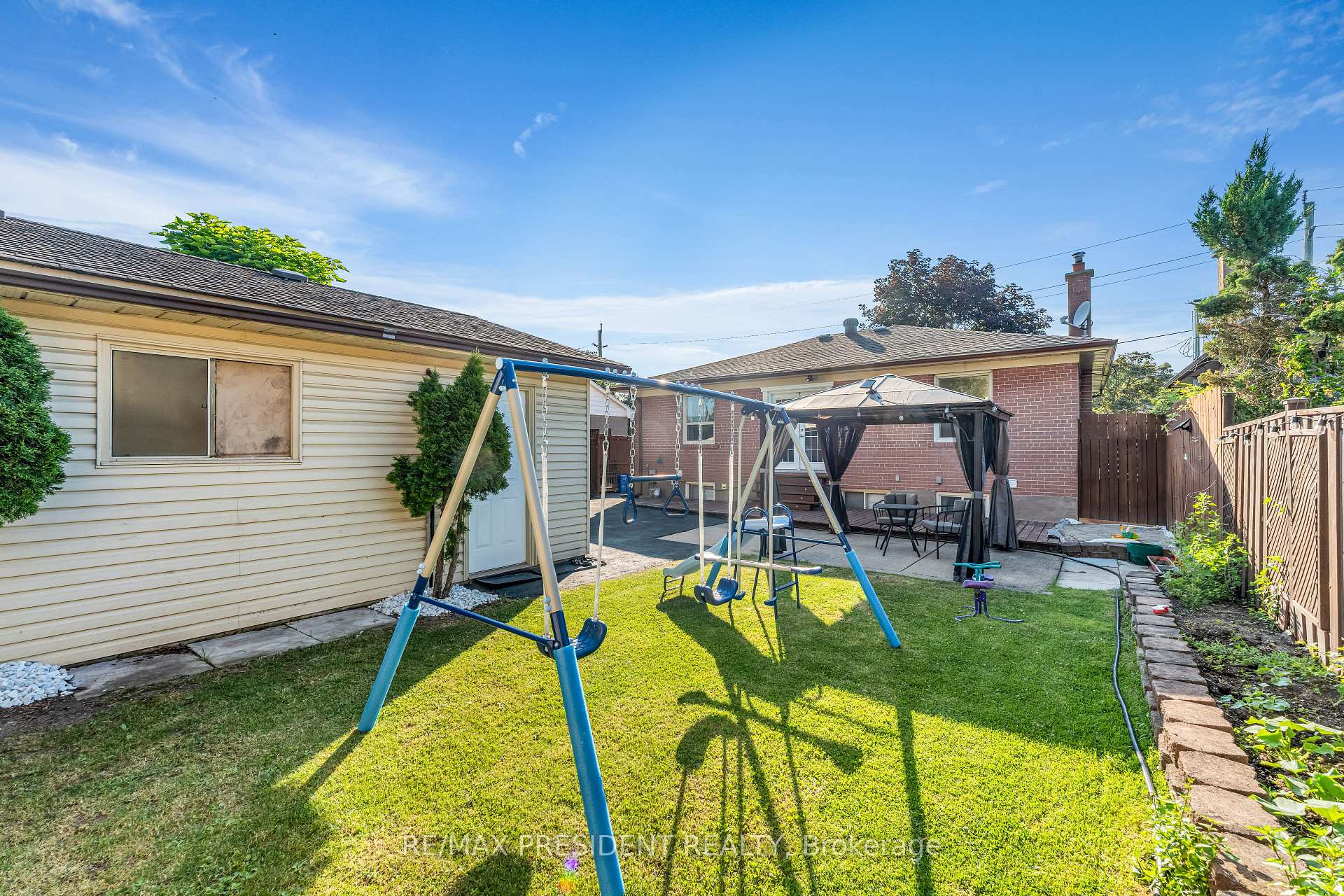 Photo 44 of 163 Prince Charles Drive, Halton Hills, Georgetown — HOMEH