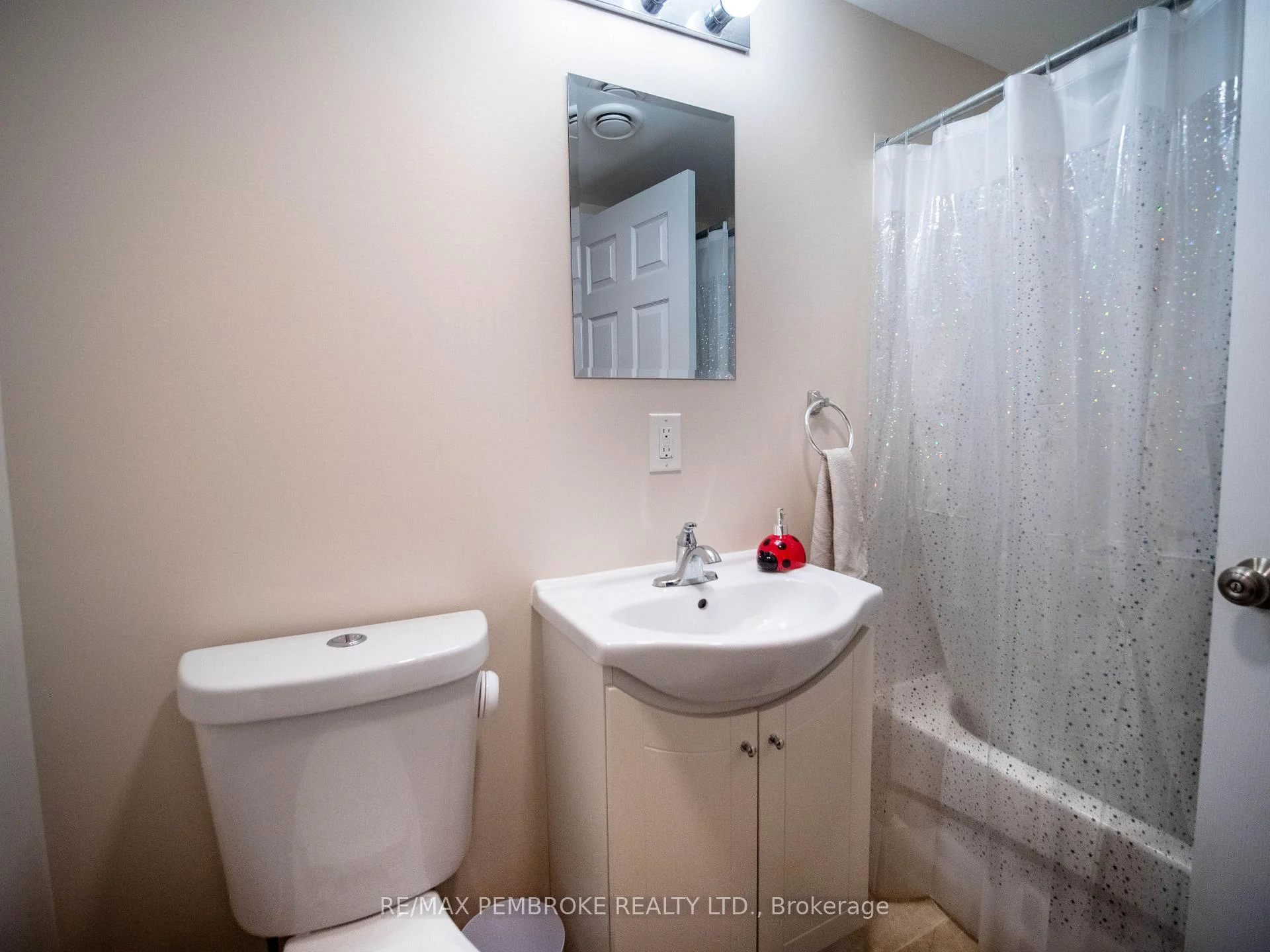 Photo 24 of 23 Doran Road, Petawawa, Petawawa — HOMEH