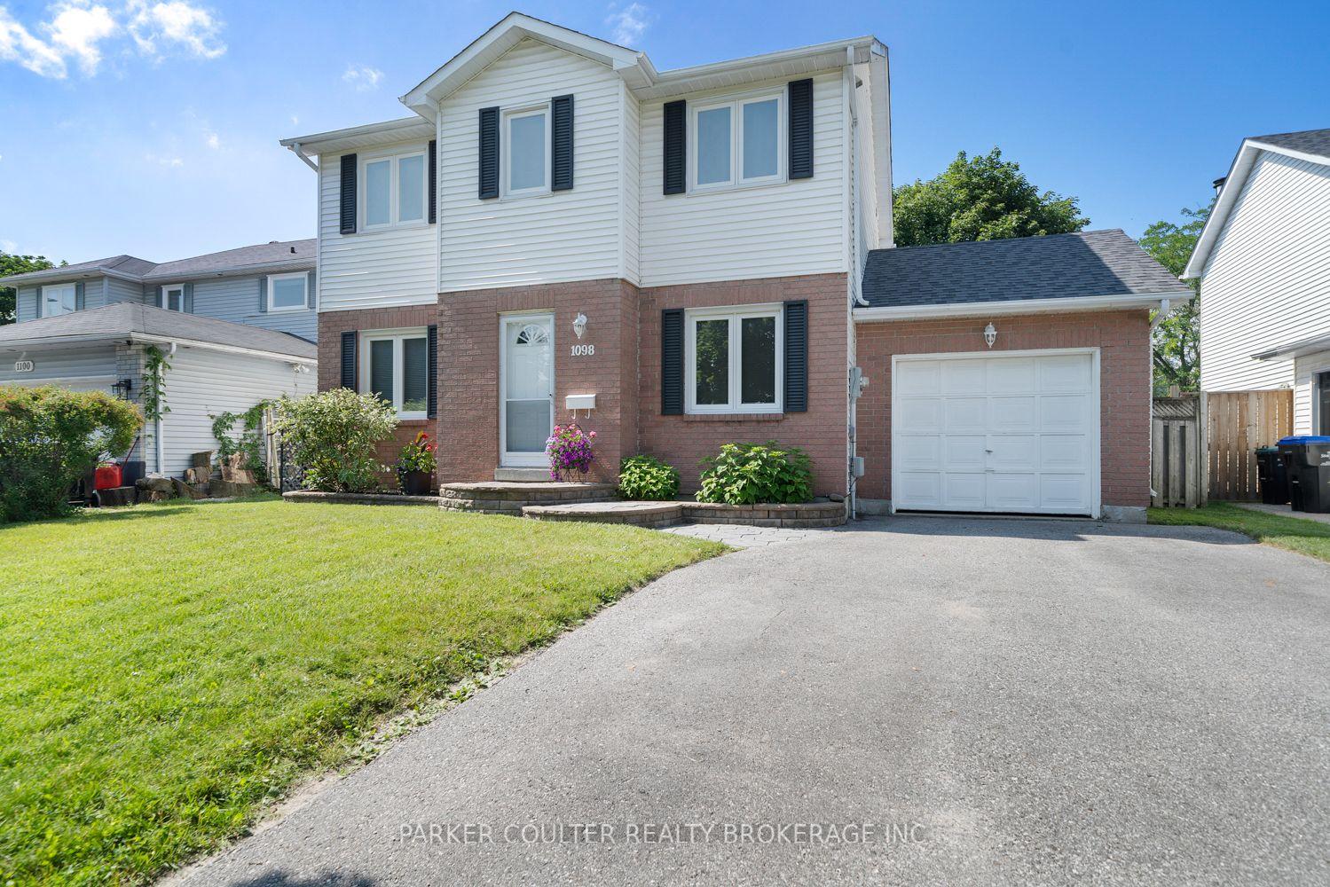 Photo 2 of 1098 Maclean Street, Innisfil, Alcona — HOMEH