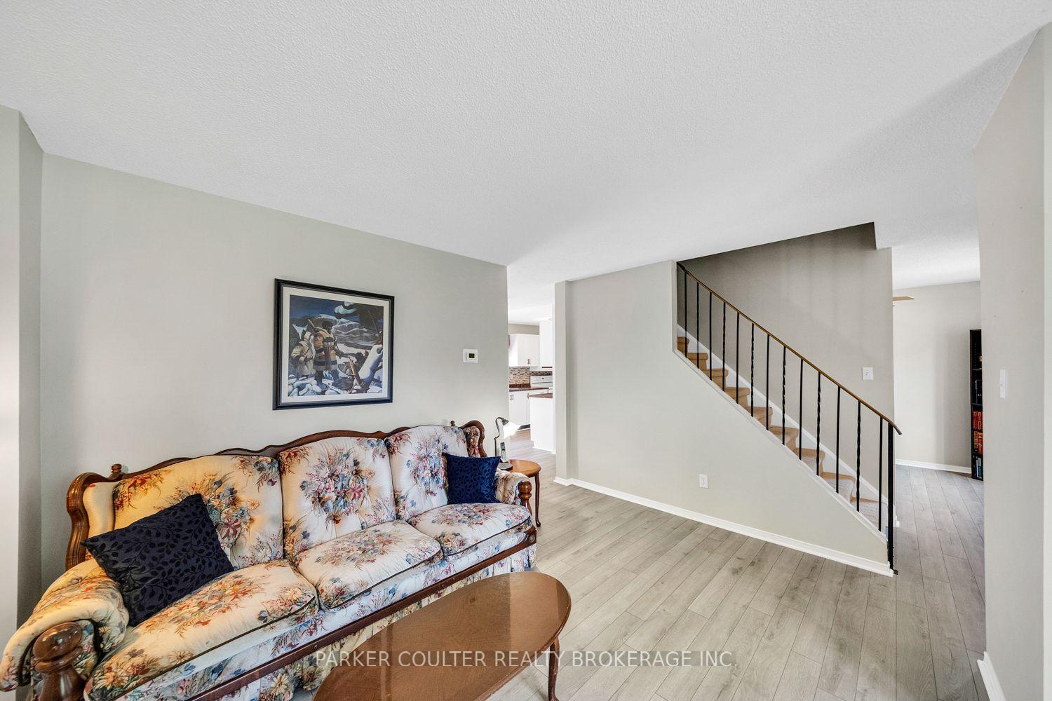 Photo 5 of 1098 Maclean Street, Innisfil, Alcona — HOMEH