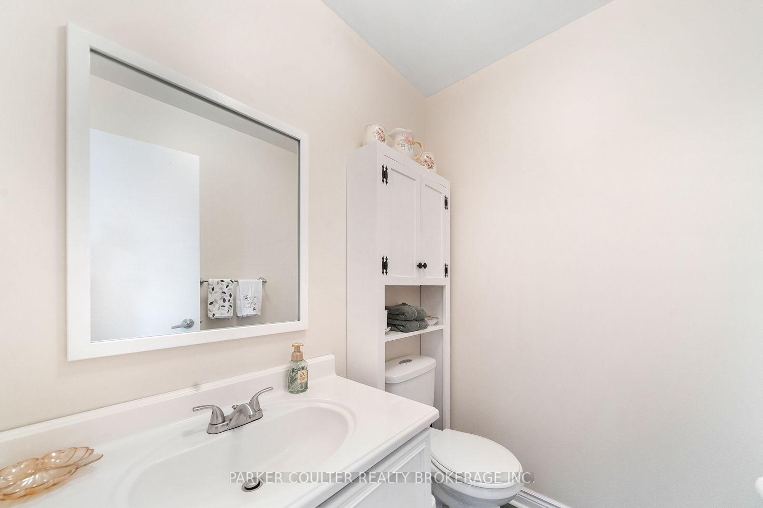 Photo 10 of 1098 Maclean Street, Innisfil, Alcona — HOMEH