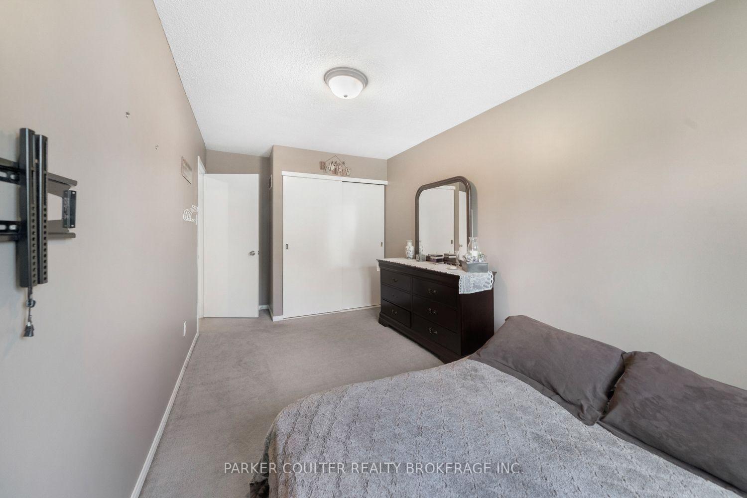 Photo 26 of 1098 Maclean Street, Innisfil, Alcona — HOMEH