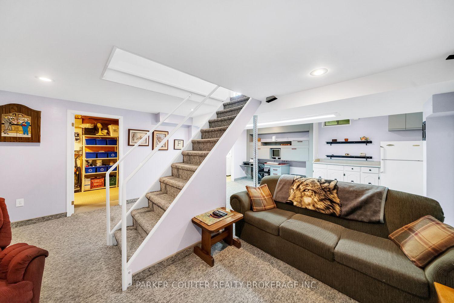 Photo 34 of 1098 Maclean Street, Innisfil, Alcona — HOMEH