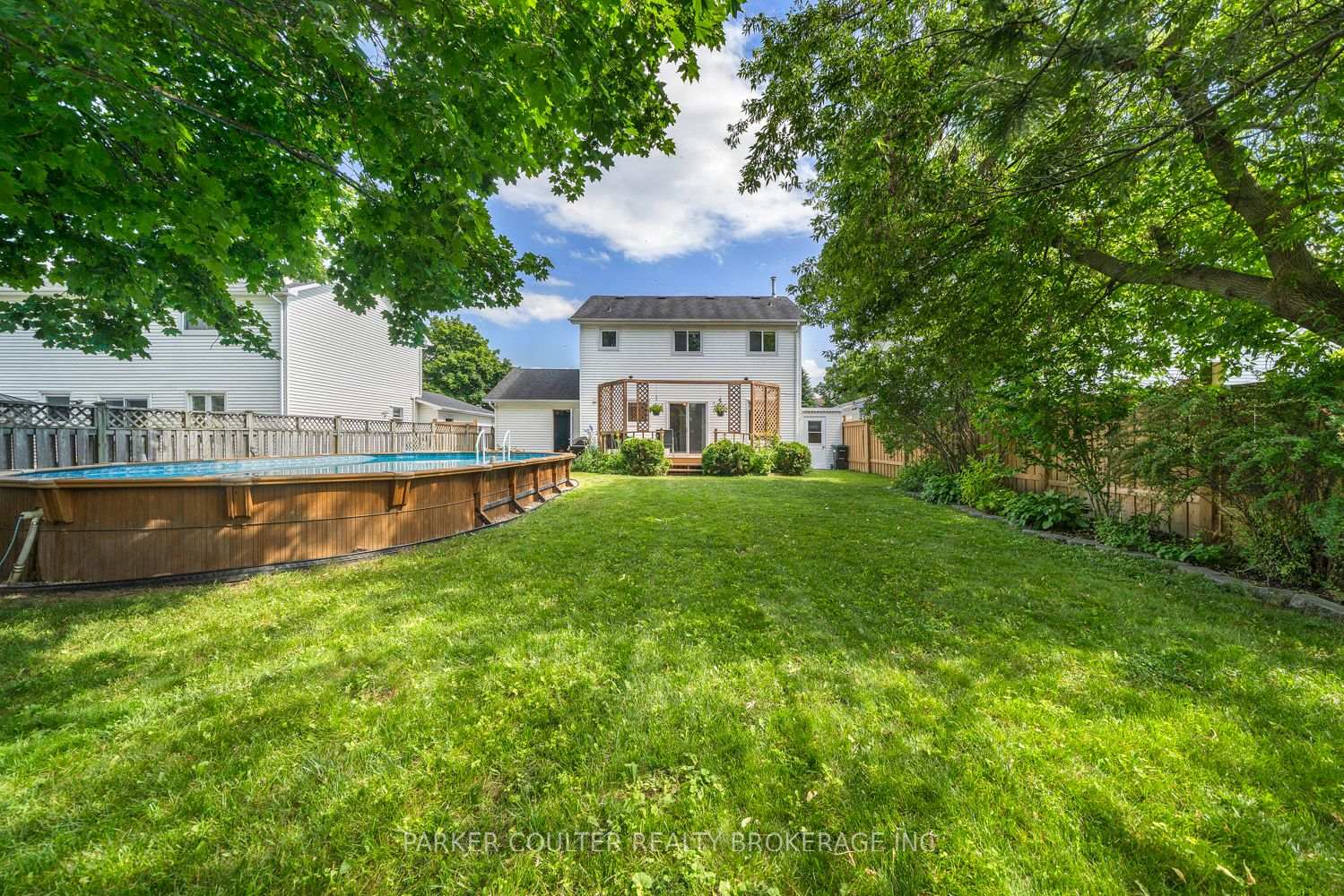 Photo 43 of 1098 Maclean Street, Innisfil, Alcona — HOMEH