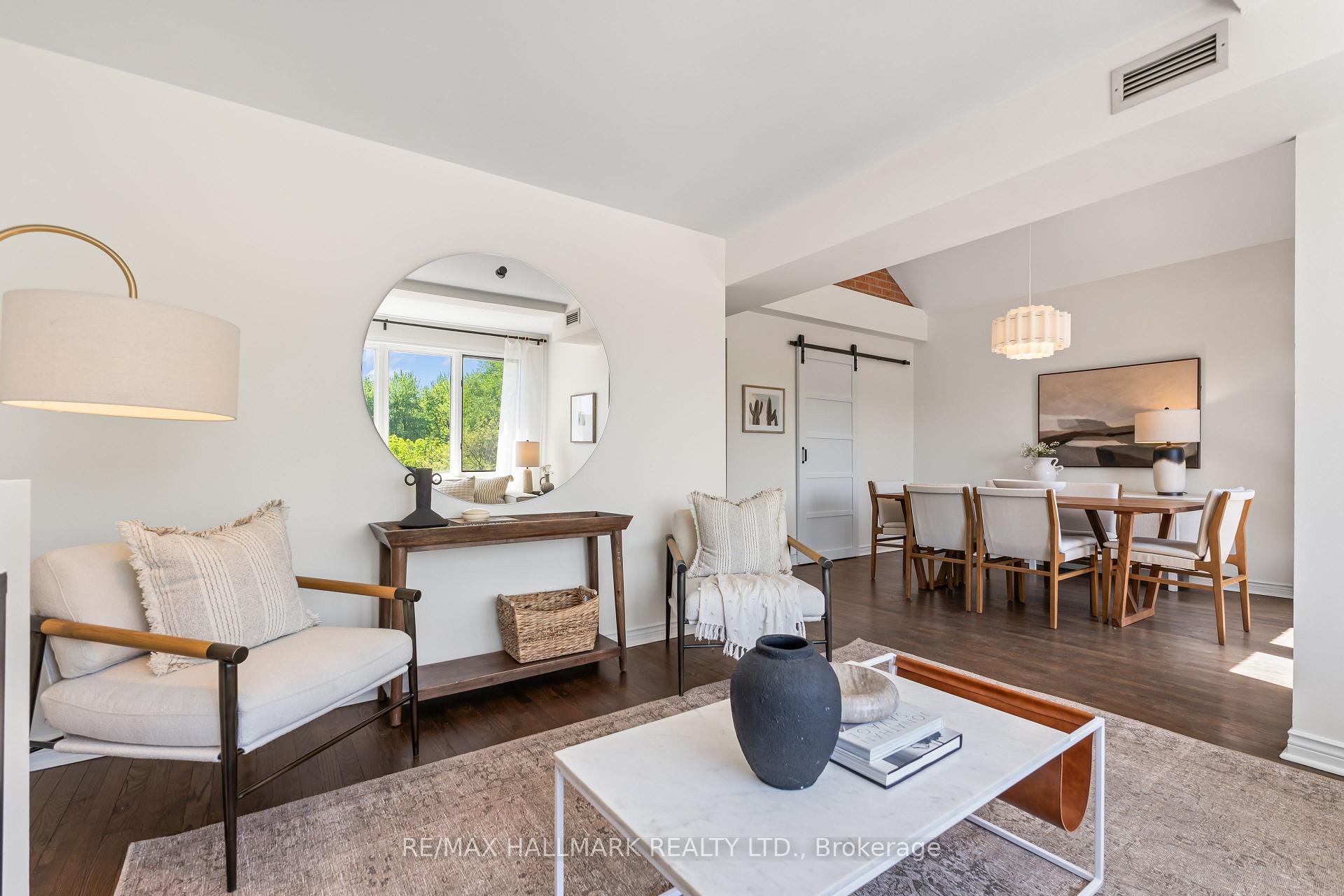 Photo 9 of Unit 305, 1941 Queen Street E, Toronto, The Beaches — HOMEH