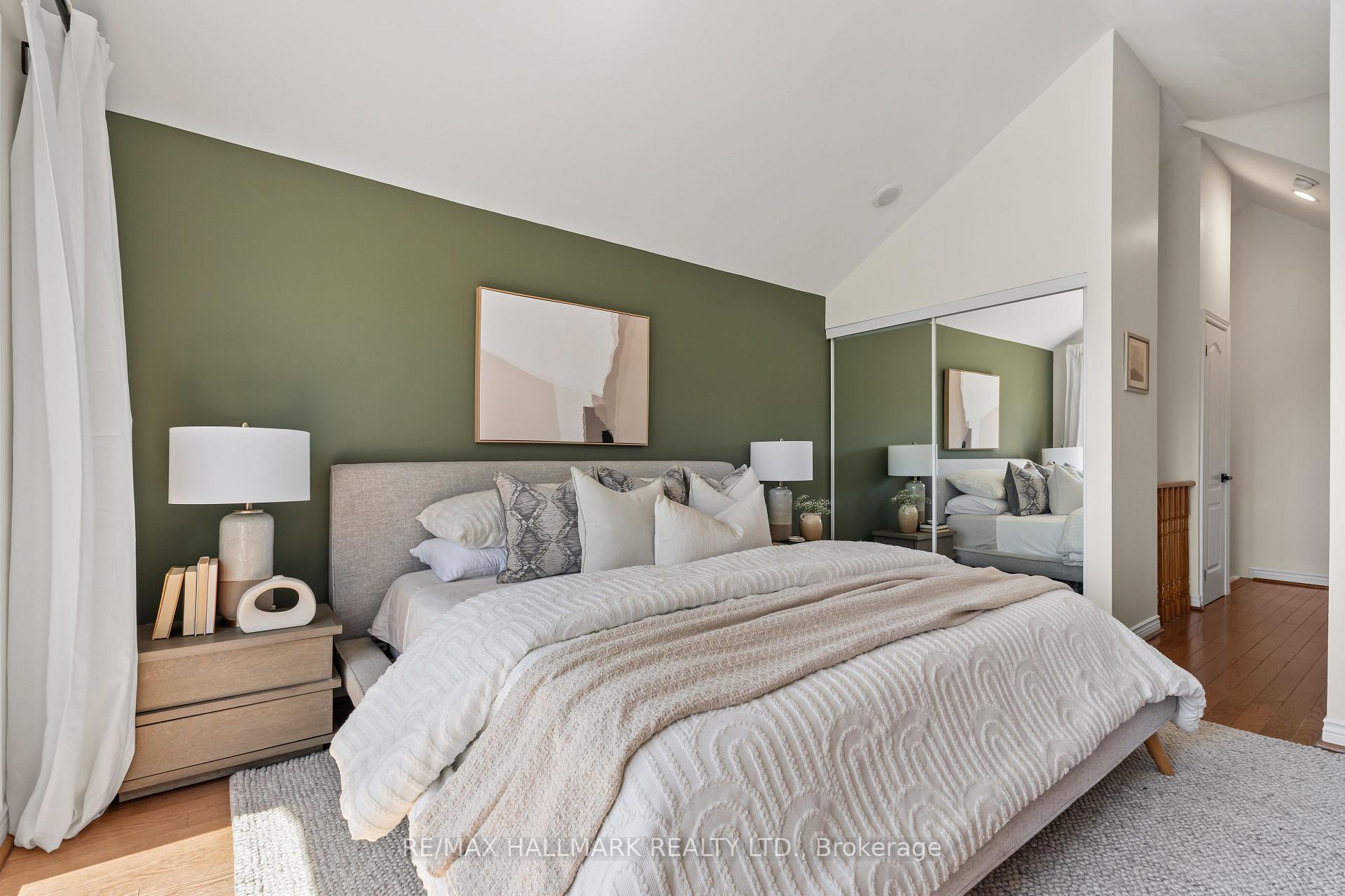 Photo 18 of Unit 305, 1941 Queen Street E, Toronto, The Beaches — HOMEH