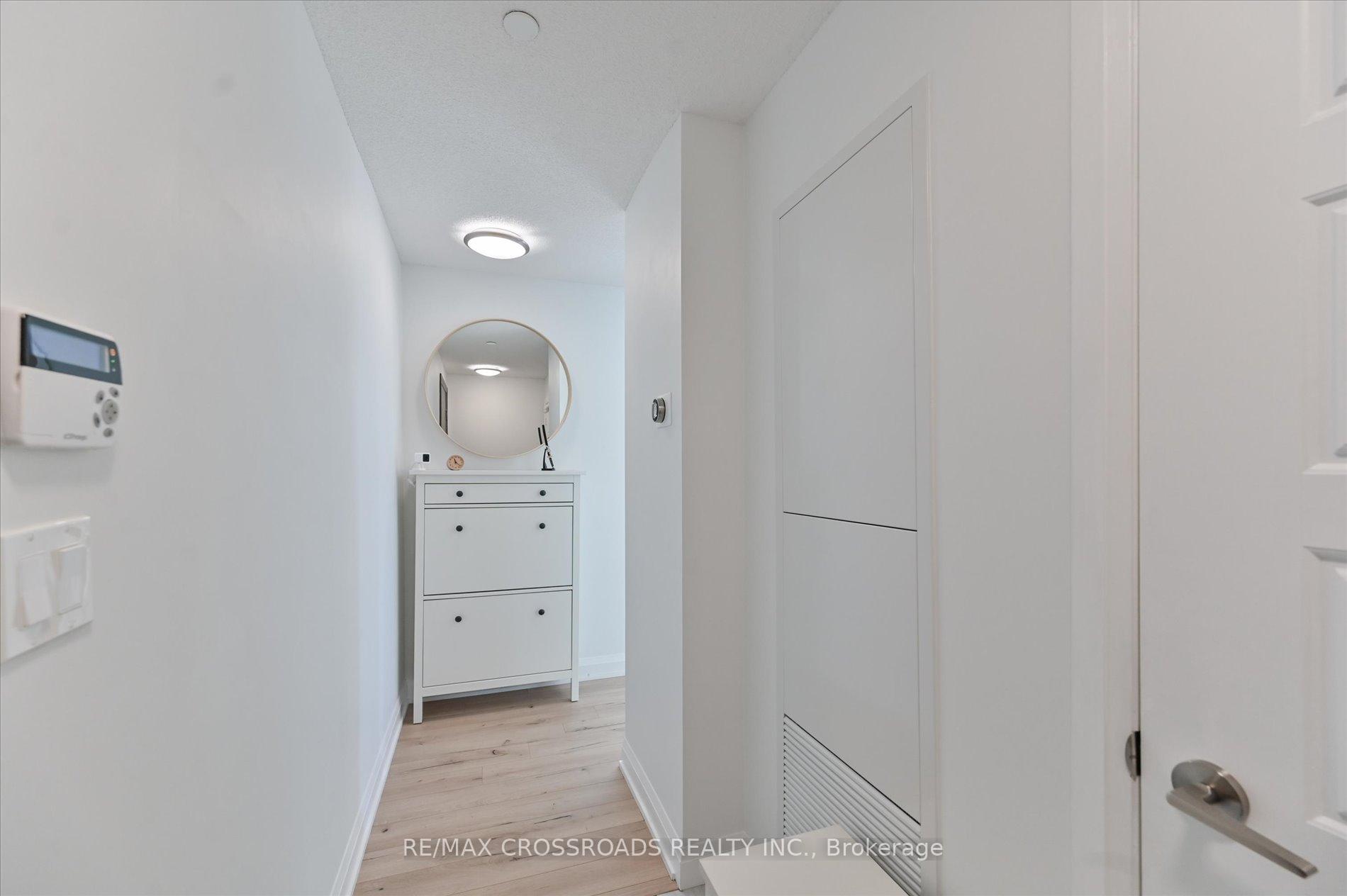 Photo 8 of Unit 308, 25 Water Walk Drive, Markham, Unionville — HOMEH