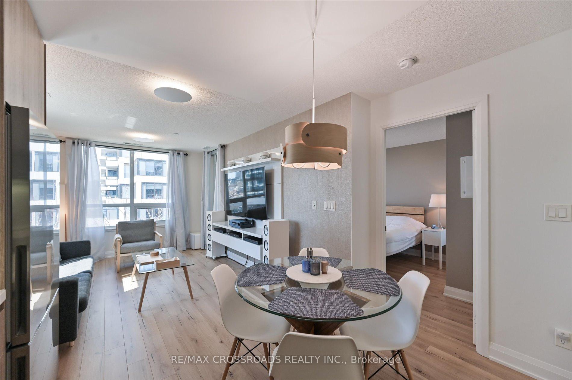 Photo 13 of Unit 308, 25 Water Walk Drive, Markham, Unionville — HOMEH