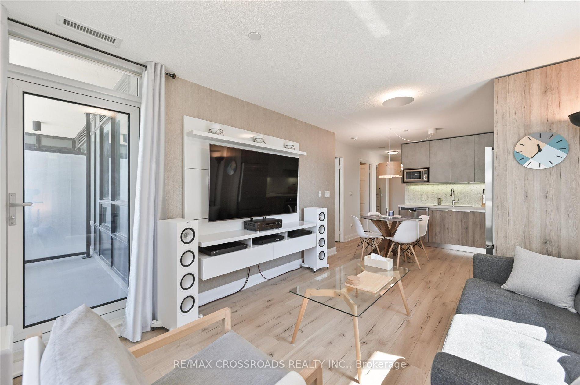 Photo 18 of Unit 308, 25 Water Walk Drive, Markham, Unionville — HOMEH