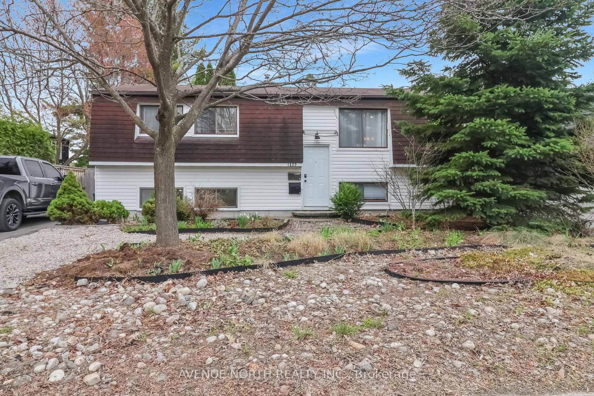 Photo 1 of Unit B, 1420 Matheson Road, Ottawa, Carson Grove — HOMEH