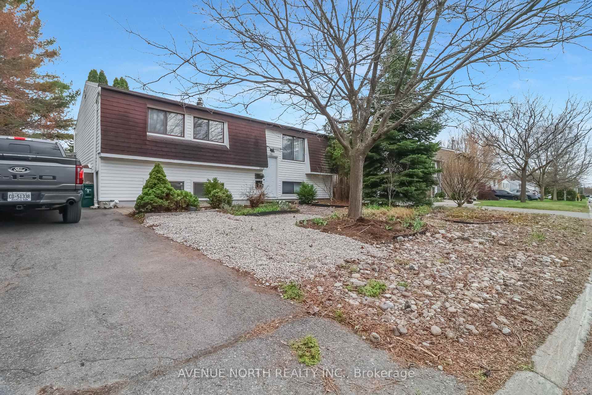Photo 2 of Unit B, 1420 Matheson Road, Ottawa, Carson Grove — HOMEH