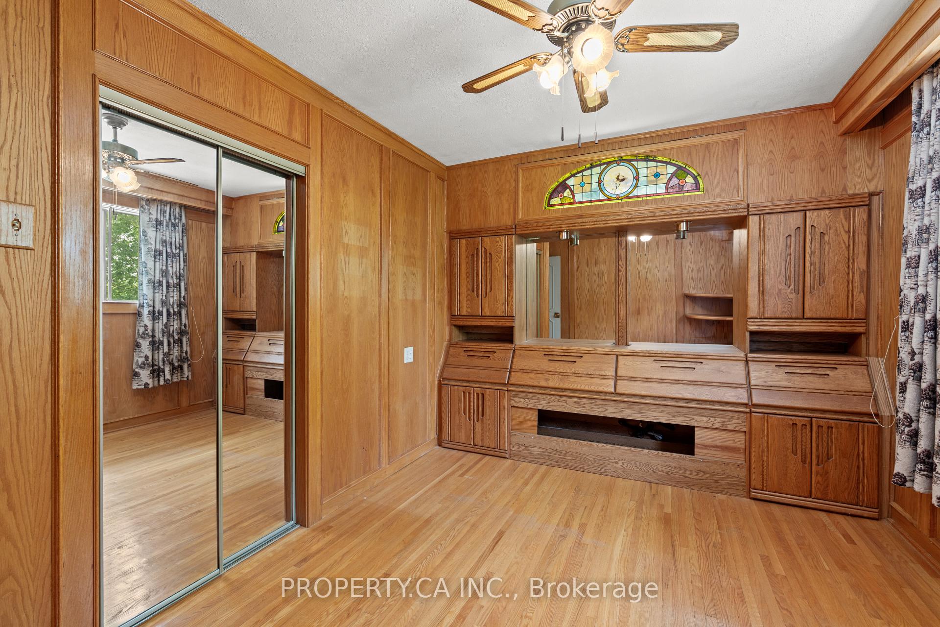 Photo 16 of 77 Troutbrooke Drive, North York, Downsview-Roding-CFB — HOMEH