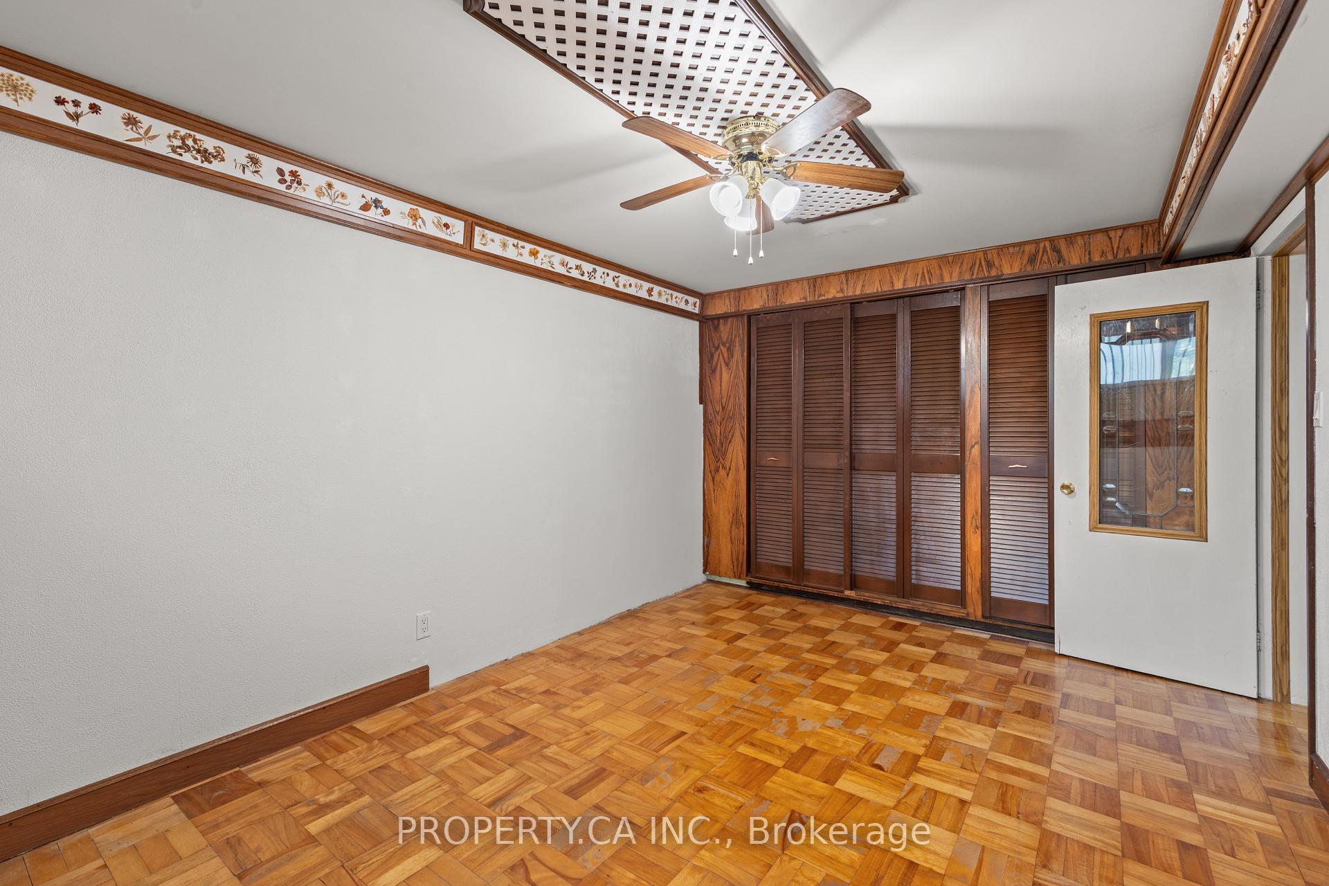 Photo 22 of 77 Troutbrooke Drive, North York, Downsview-Roding-CFB — HOMEH