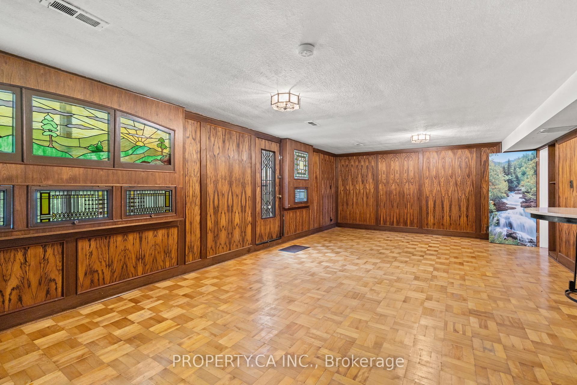 Photo 25 of 77 Troutbrooke Drive, North York, Downsview-Roding-CFB — HOMEH
