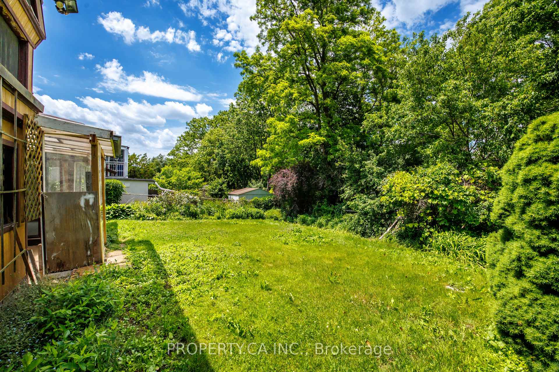 Photo 31 of 77 Troutbrooke Drive, North York, Downsview-Roding-CFB — HOMEH