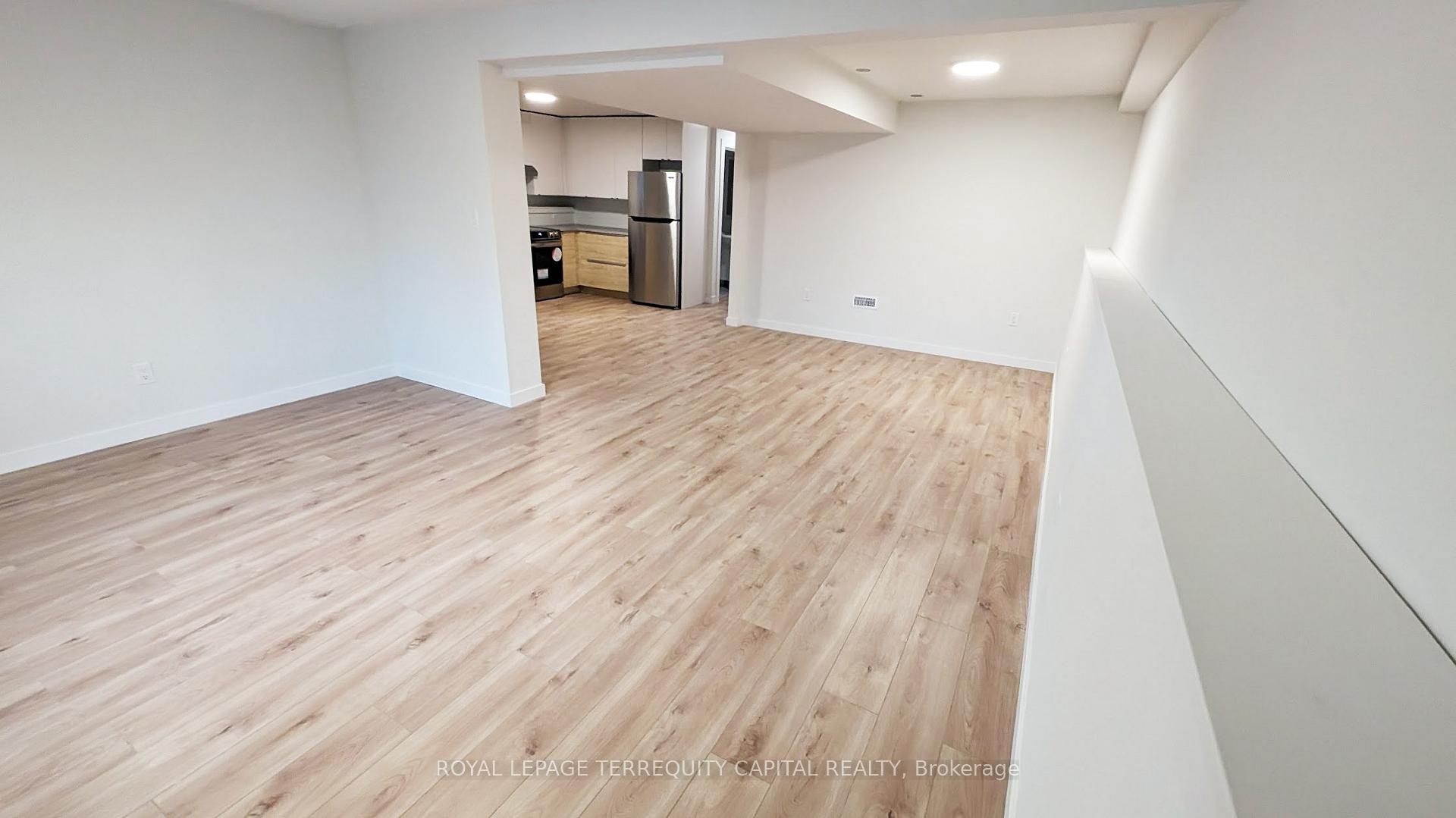Photo 8 of Unit Lower, 34 Mcconkey Place, Barrie, Allandale Heights — HOMEH