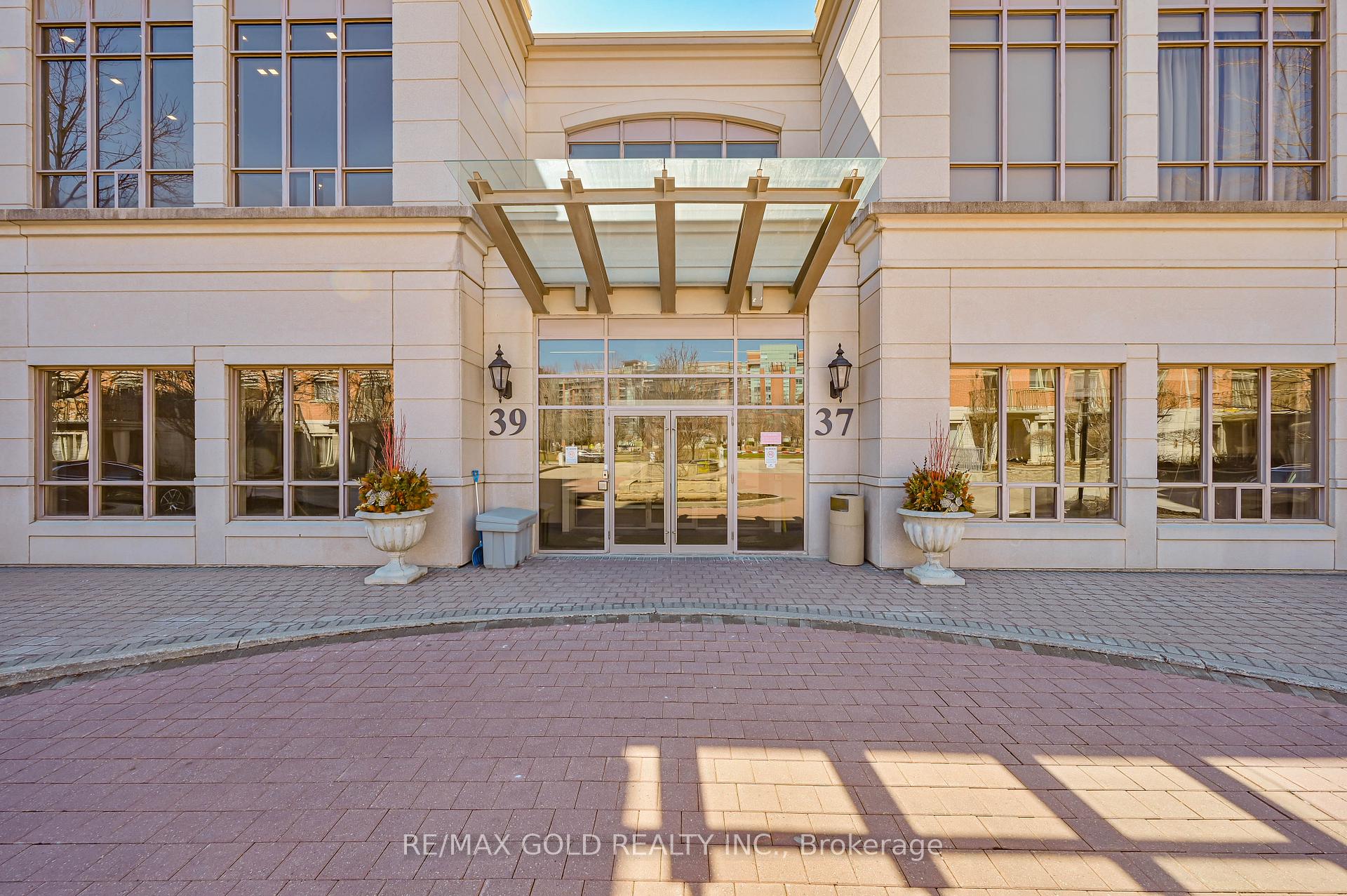 Photo 1 of Unit 319, 37 Galleria Parkway, Markham, Commerce Valley — HOMEH
