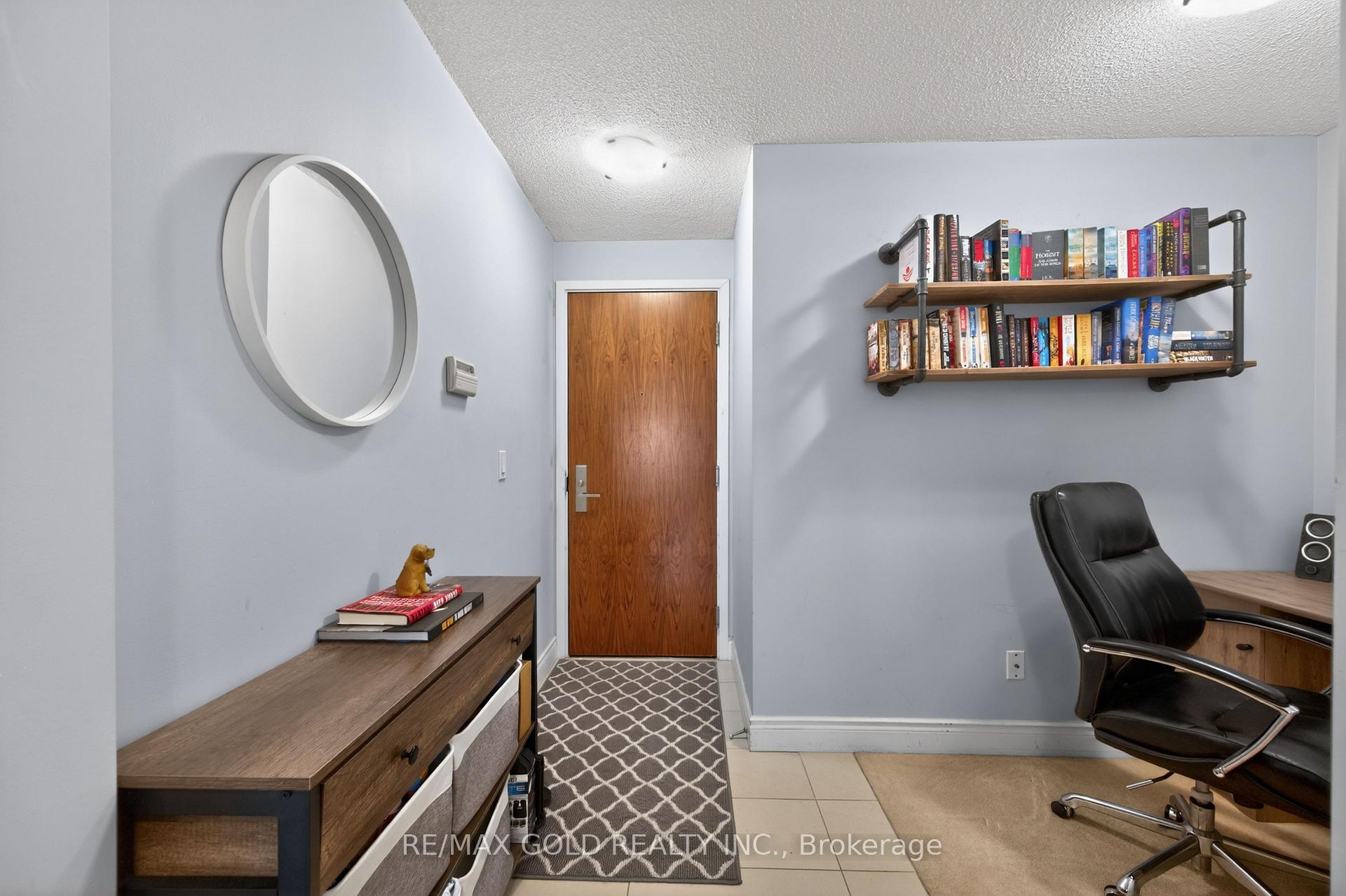 Photo 2 of Unit 319, 37 Galleria Parkway, Markham, Commerce Valley — HOMEH
