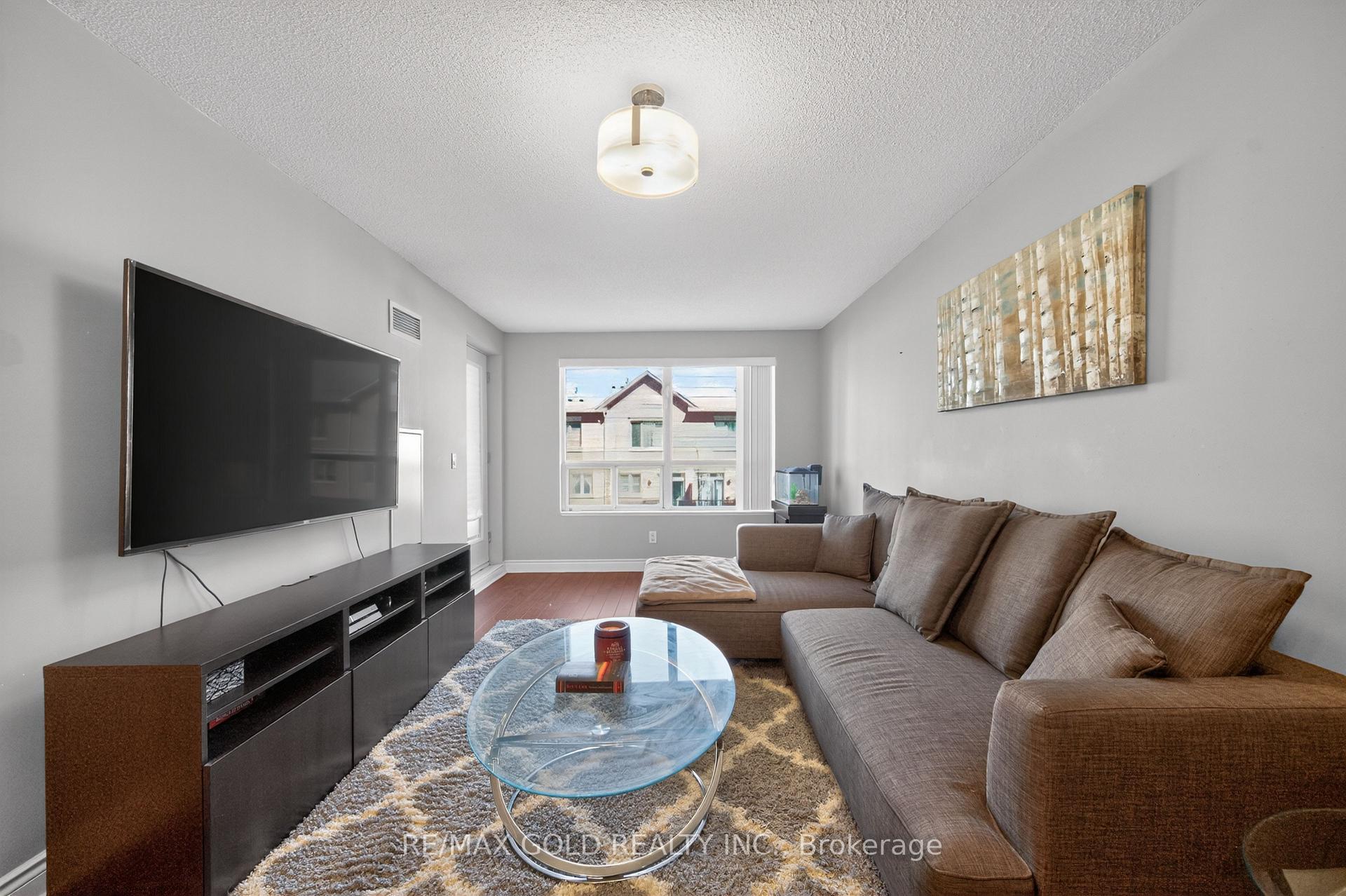 Photo 12 of Unit 319, 37 Galleria Parkway, Markham, Commerce Valley — HOMEH