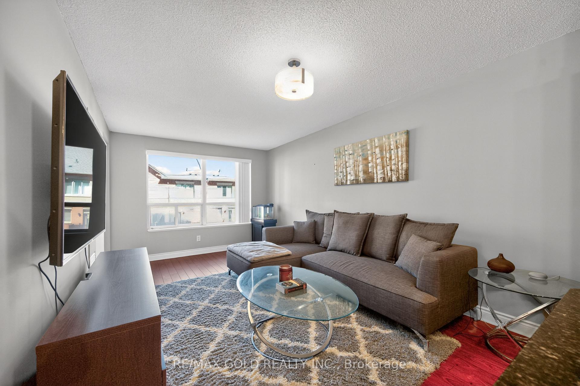 Photo 13 of Unit 319, 37 Galleria Parkway, Markham, Commerce Valley — HOMEH
