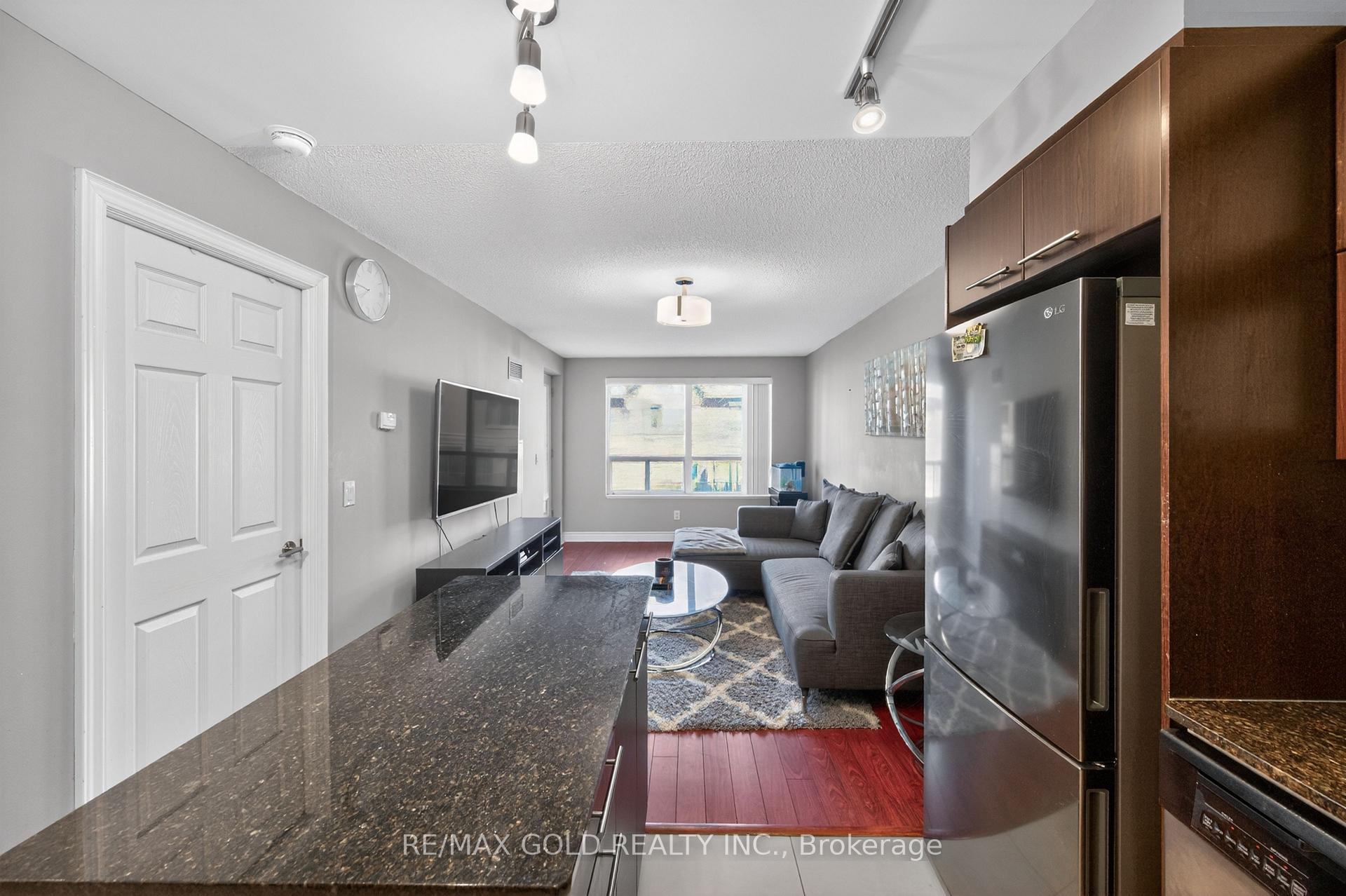 Photo 15 of Unit 319, 37 Galleria Parkway, Markham, Commerce Valley — HOMEH