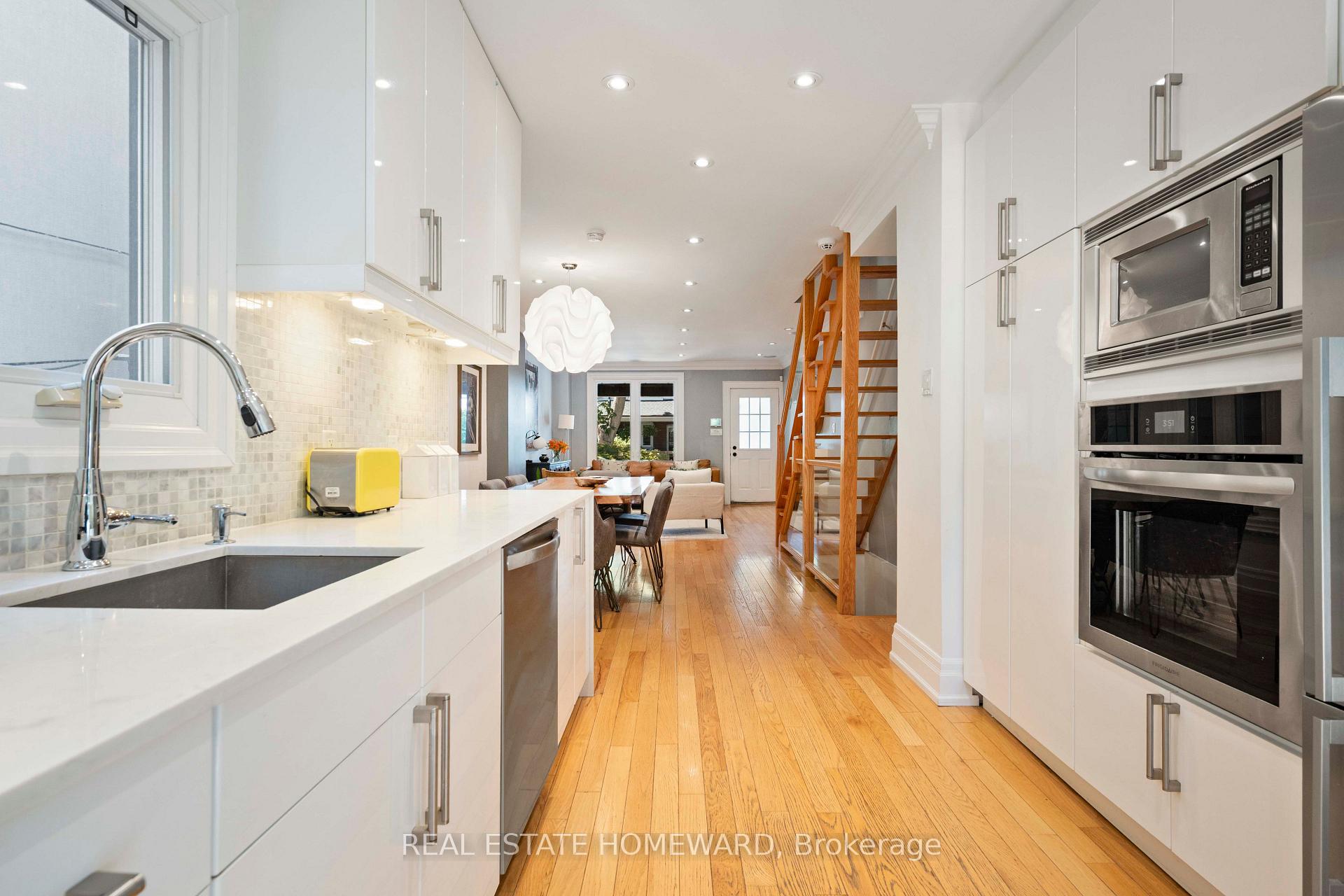 Photo 24 of 27 Mountalan Avenue, Toronto, Greenwood-Coxwell — HOMEH