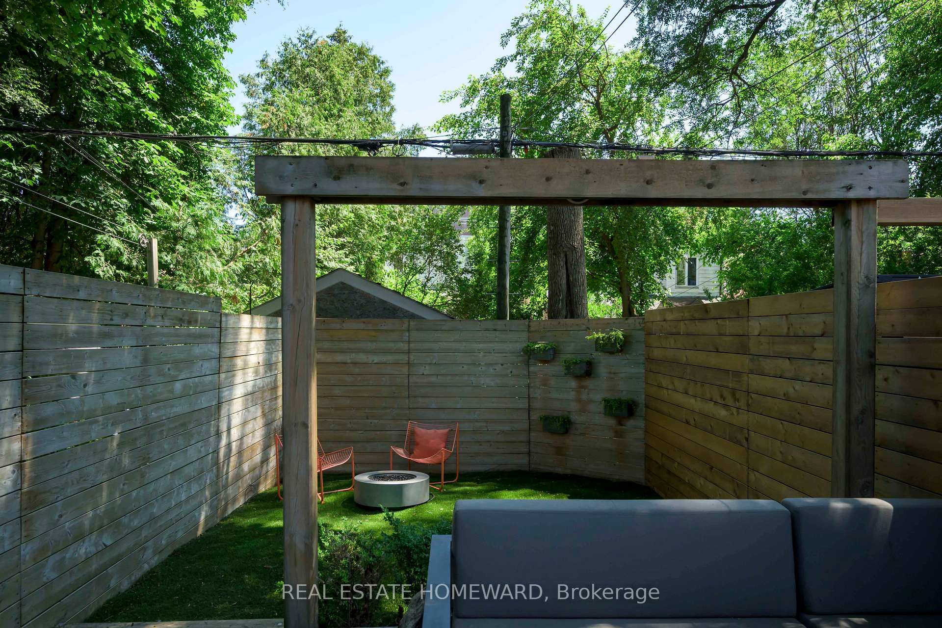 Photo 42 of 27 Mountalan Avenue, Toronto, Greenwood-Coxwell — HOMEH