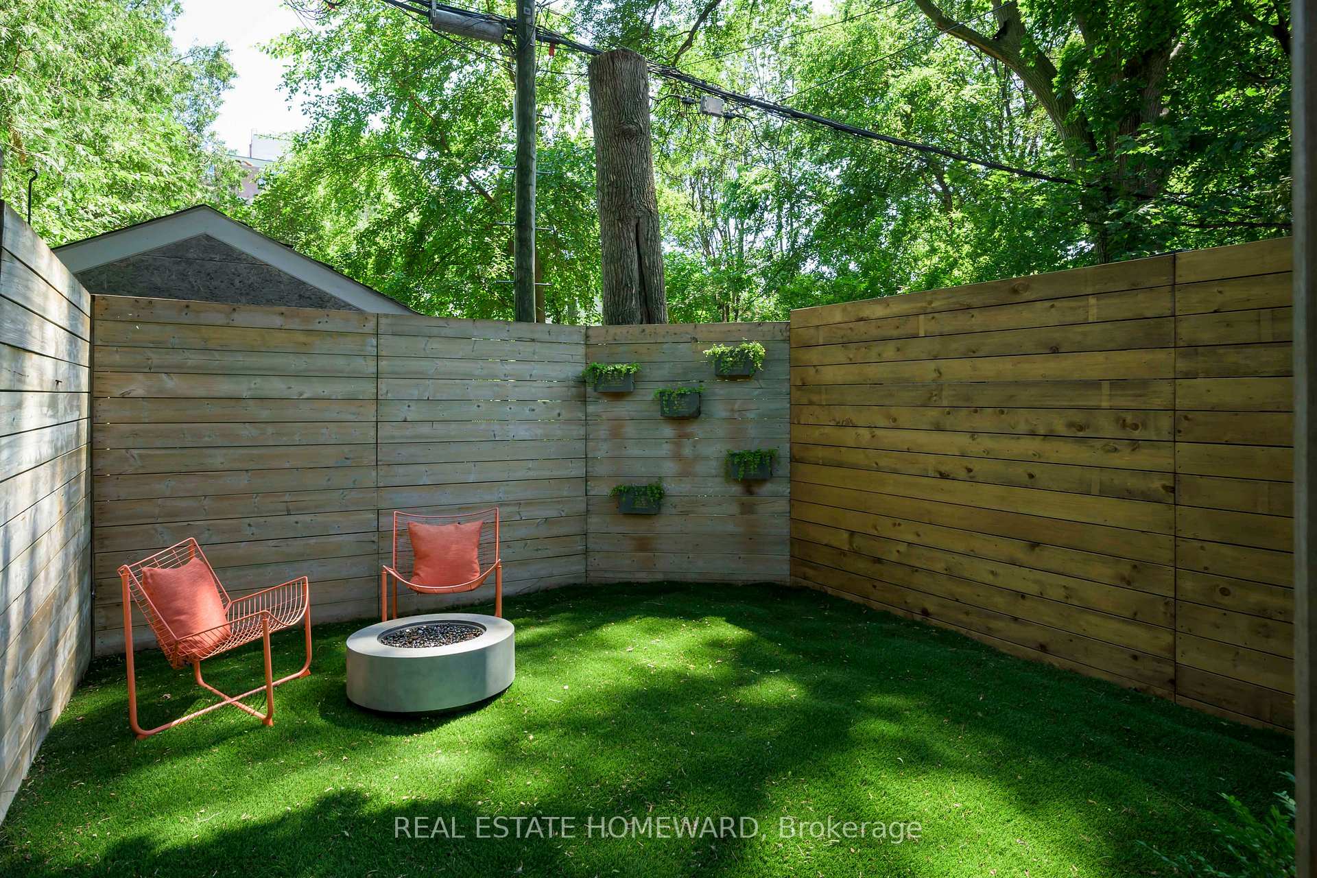 Photo 43 of 27 Mountalan Avenue, Toronto, Greenwood-Coxwell — HOMEH