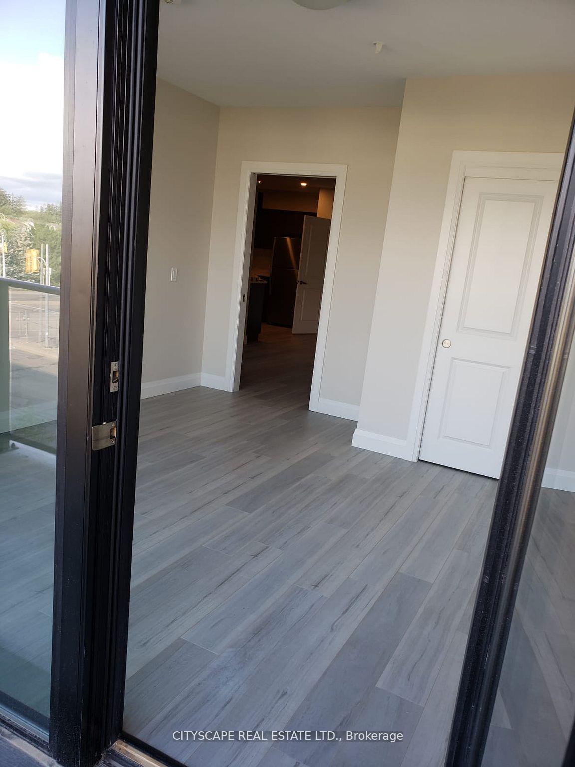 Photo 2 of Unit 313, 5 Wake Robin Drive, Kitchener, Larentian West — HOMEH