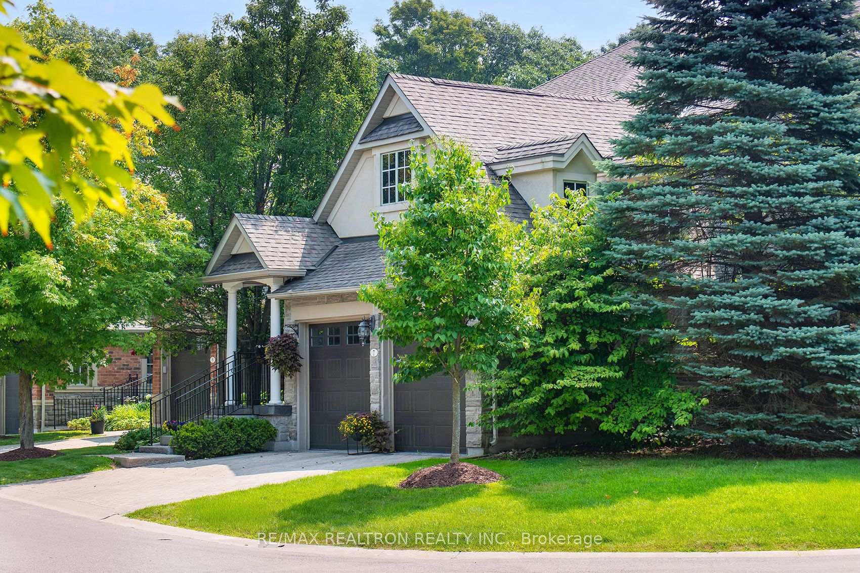 Photo 4 of 7 Wilton Trail, Aurora, Aurora Estates — HOMEH