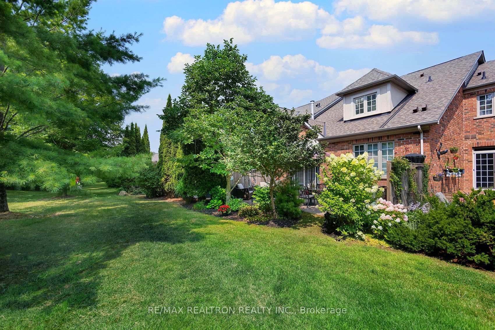 Photo 37 of 7 Wilton Trail, Aurora, Aurora Estates — HOMEH