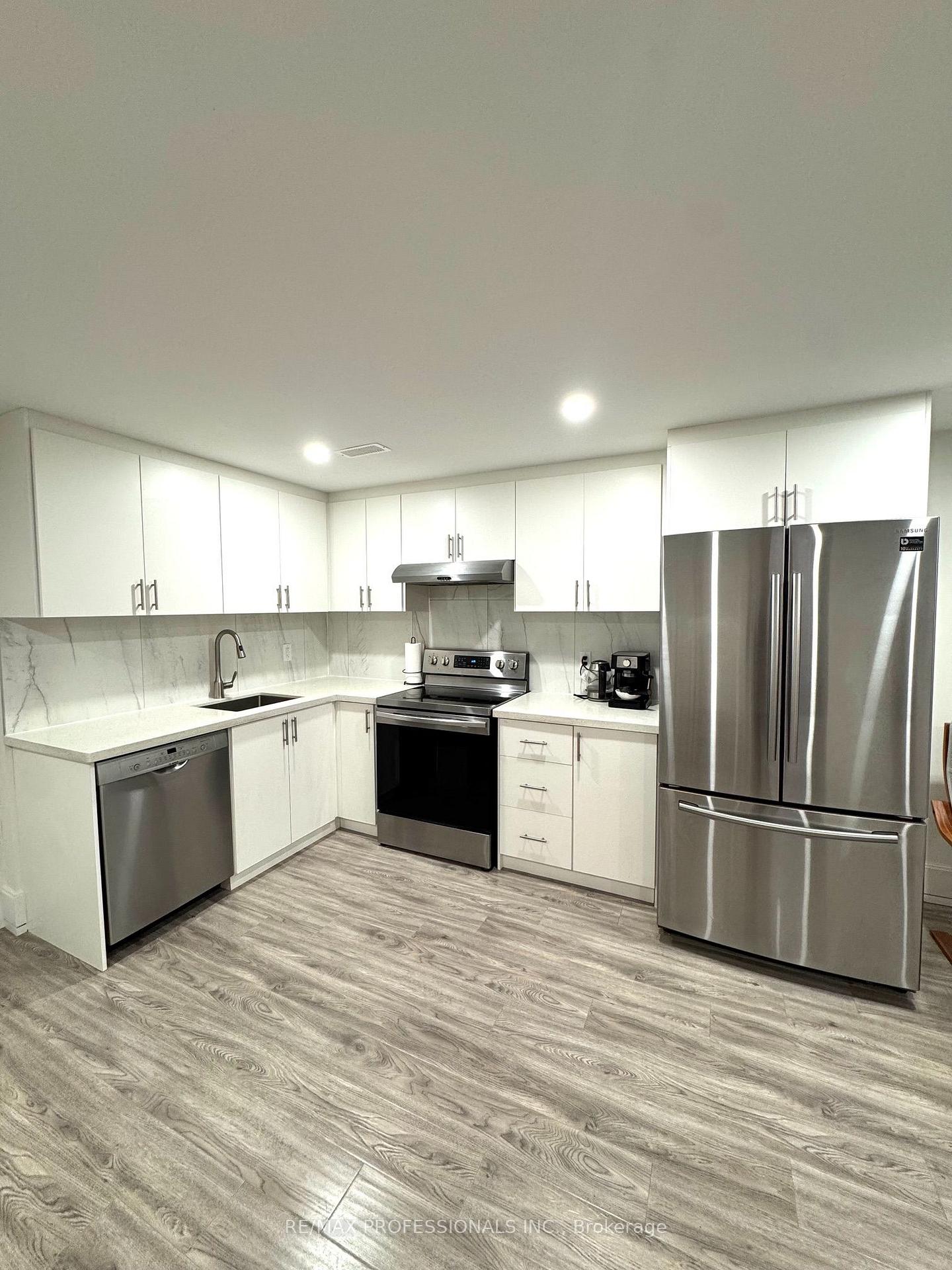 Photo 6 of Unit BSMT, 36 Mitre Place, Etobicoke, Kingsview Village-The Westway — HOMEH