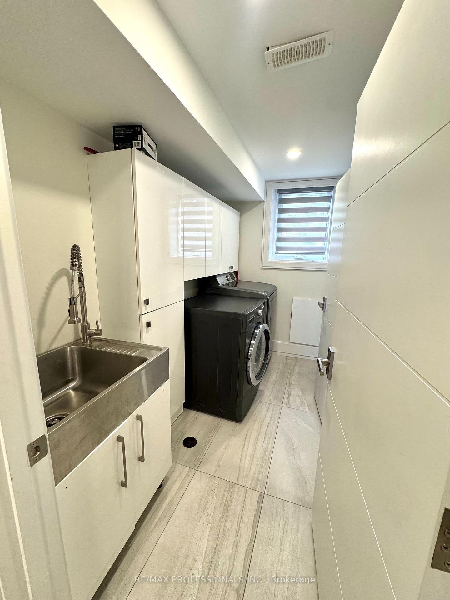 Photo 11 of Unit BSMT, 36 Mitre Place, Etobicoke, Kingsview Village-The Westway — HOMEH