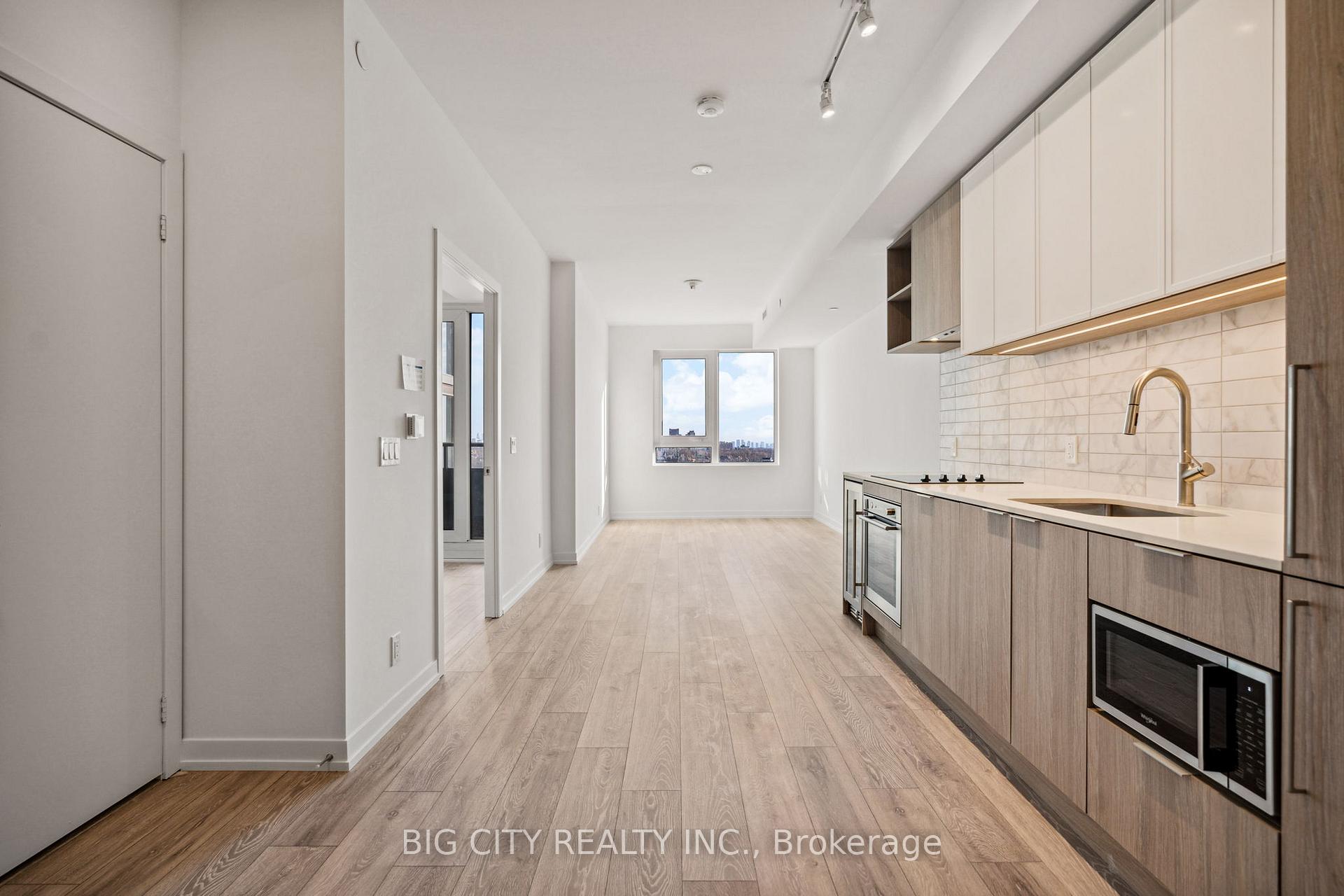 Photo 7 of Unit 1202, 2020 Bathurst Street, Toronto, Forest Hill South — HOMEH