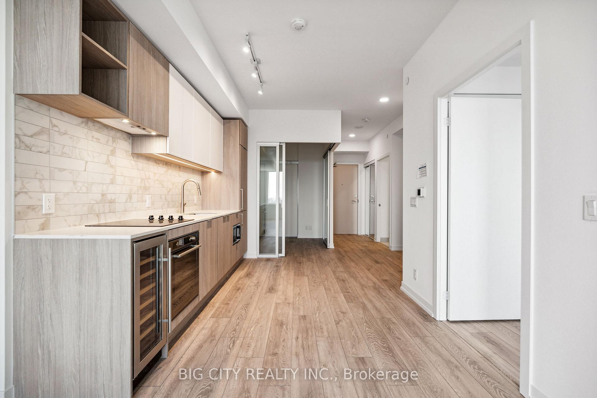 Photo 9 of Unit 1202, 2020 Bathurst Street, Toronto, Forest Hill South — HOMEH