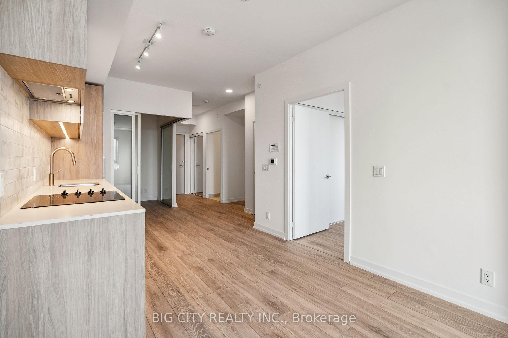 Photo 10 of Unit 1202, 2020 Bathurst Street, Toronto, Forest Hill South — HOMEH