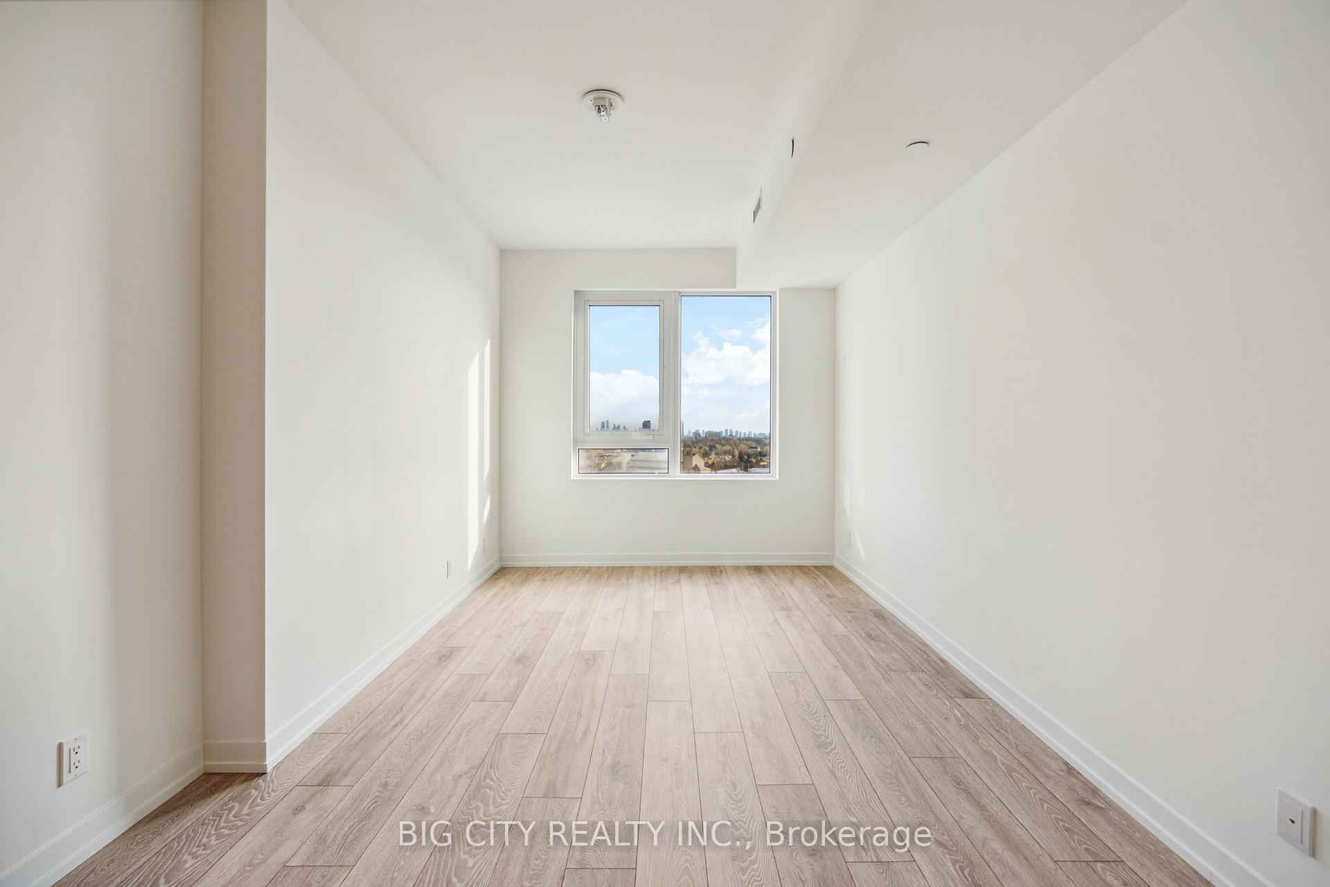 Photo 12 of Unit 1202, 2020 Bathurst Street, Toronto, Forest Hill South — HOMEH