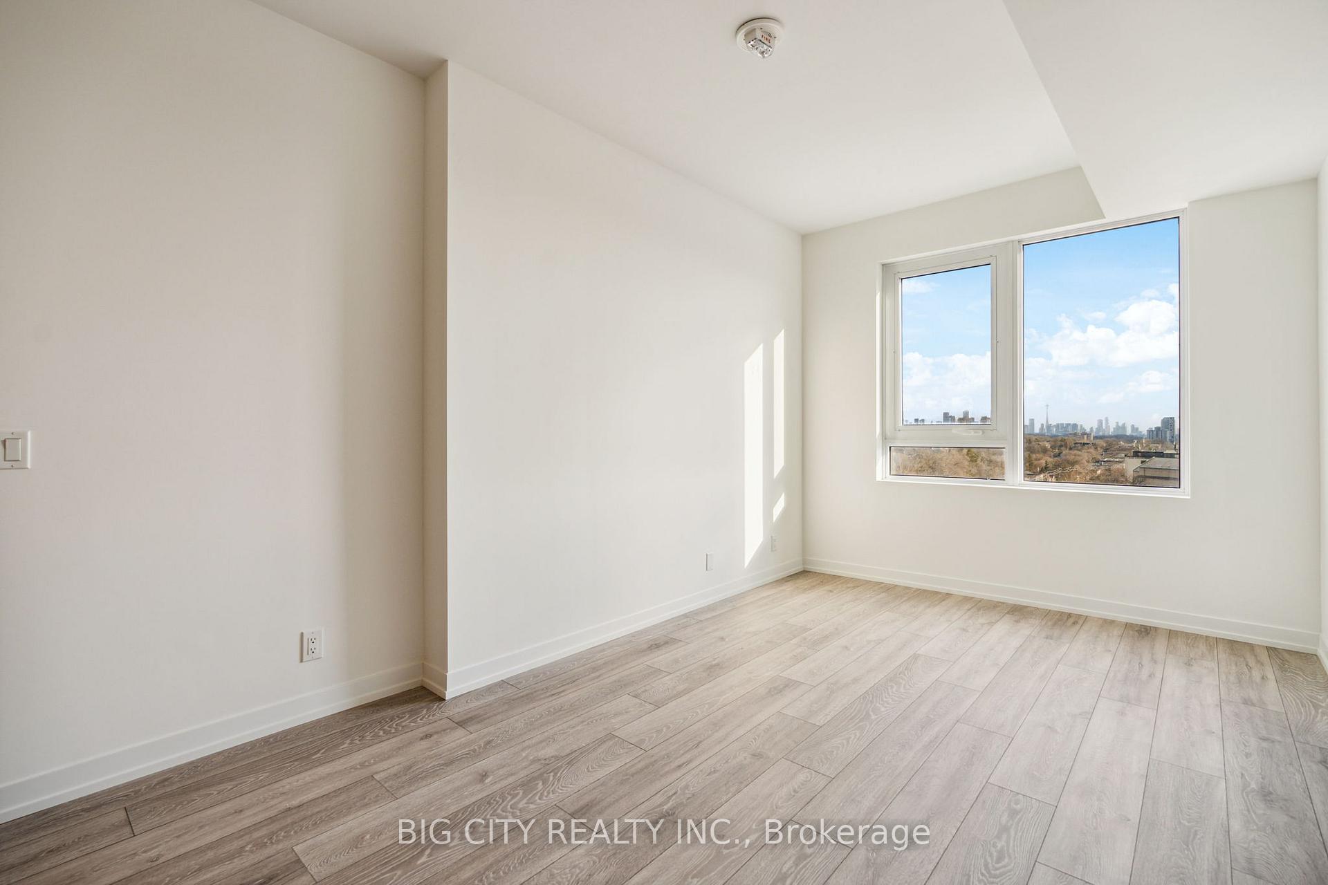 Photo 14 of Unit 1202, 2020 Bathurst Street, Toronto, Forest Hill South — HOMEH