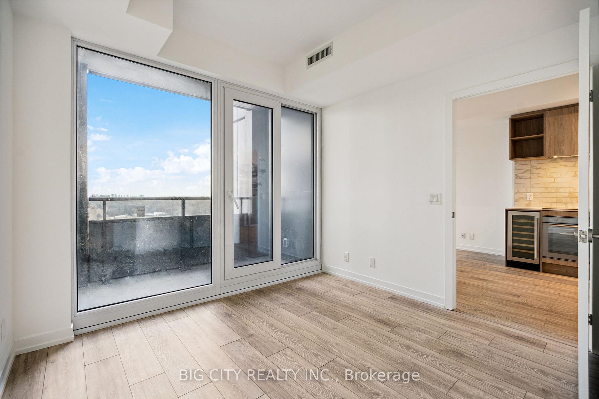 Photo 18 of Unit 1202, 2020 Bathurst Street, Toronto, Forest Hill South — HOMEH