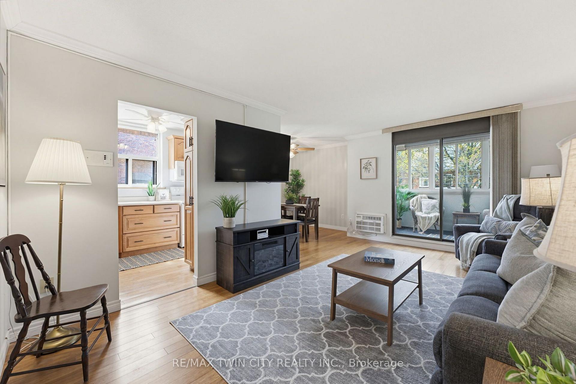 Photo 4 of Unit 203, 23 Main Street, Hamilton, Dundas — HOMEH
