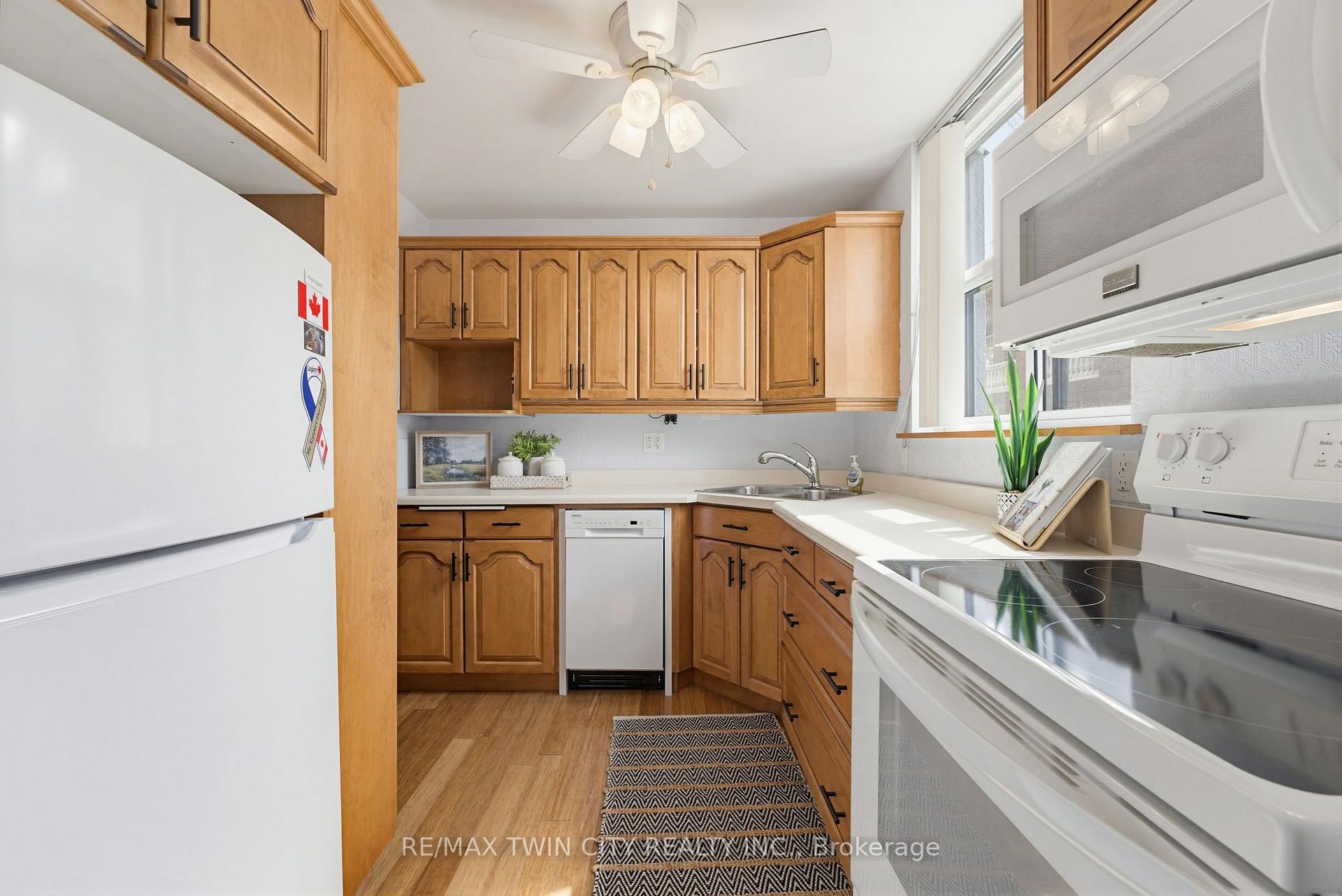 Photo 8 of Unit 203, 23 Main Street, Hamilton, Dundas — HOMEH