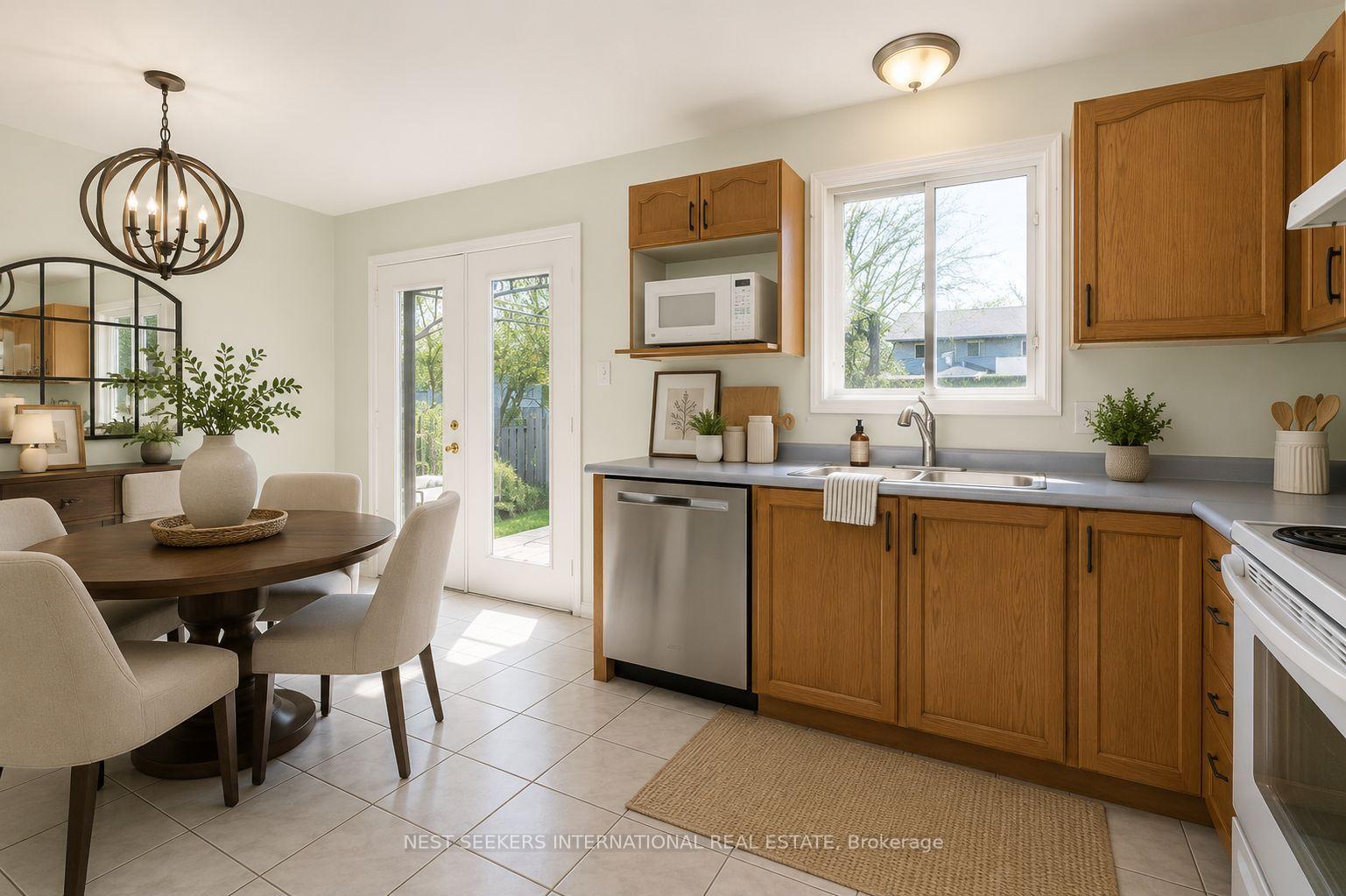 Photo 5 of 12 Daybreak Drive, London, East I — HOMEH